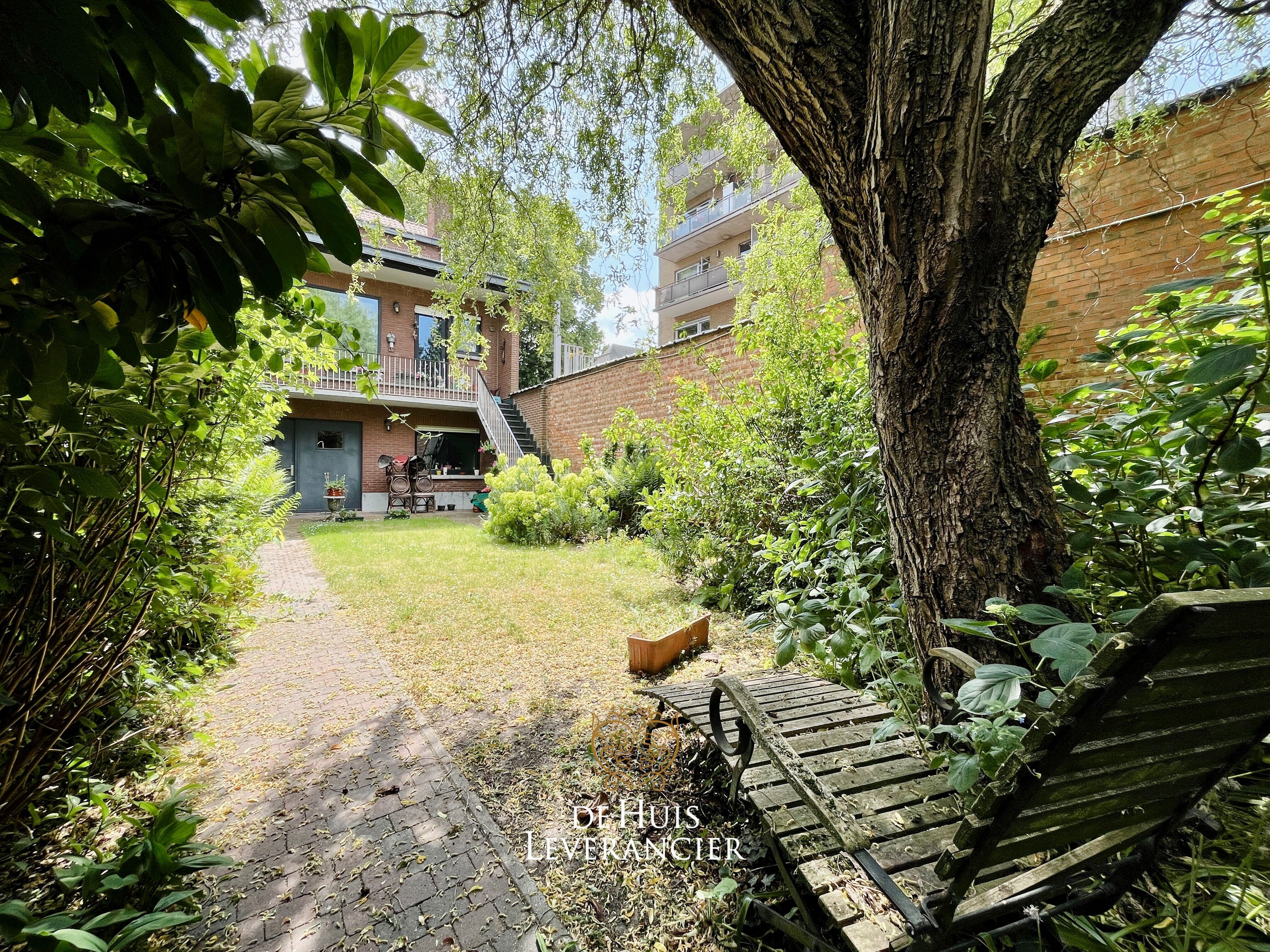 Wonen in het hart van Wilrijk met ruimte voor meer dan alleen een warme thuis foto 2