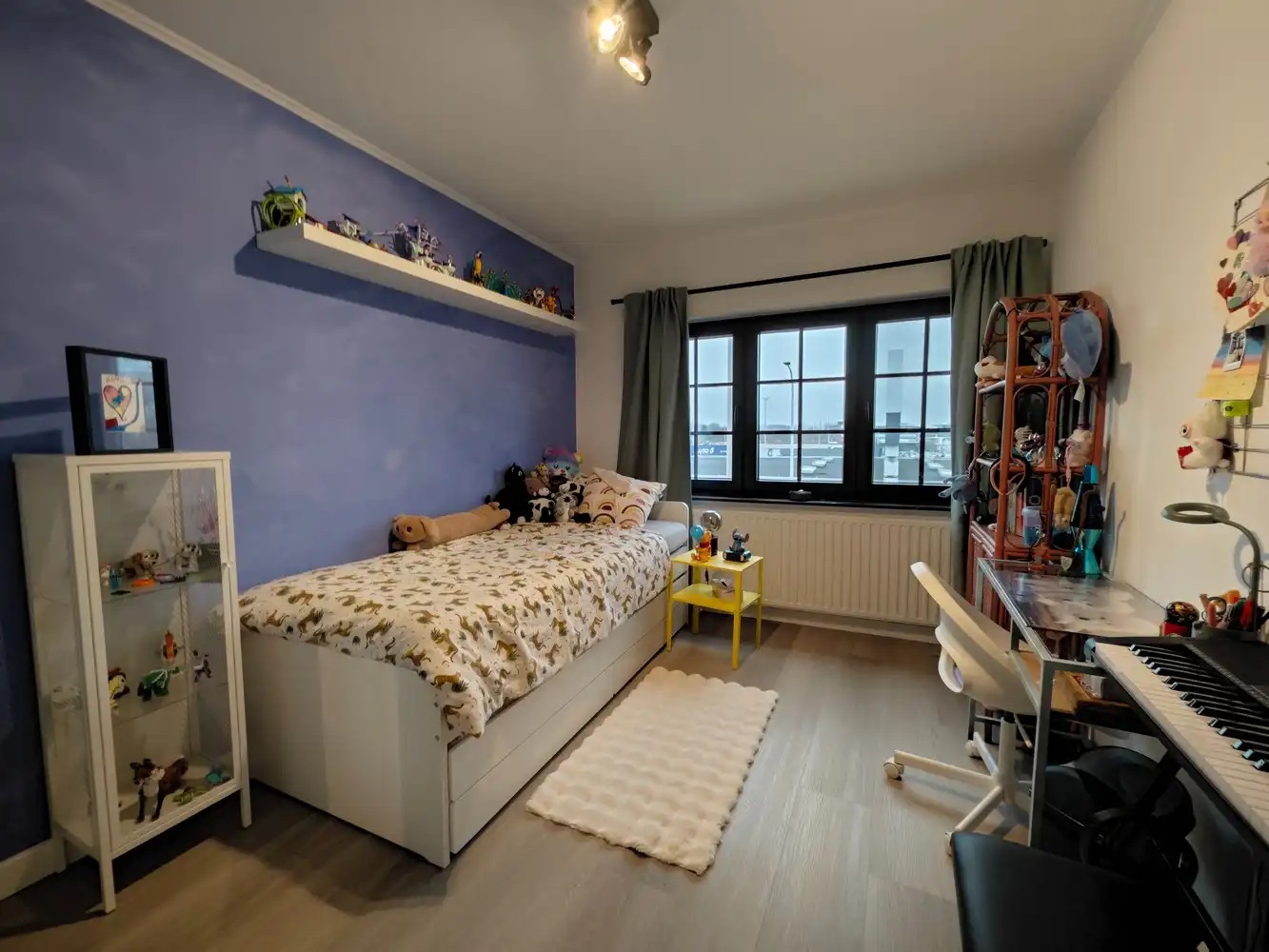 volledig gerenoveerde stadswoning met 4 slpks foto 31