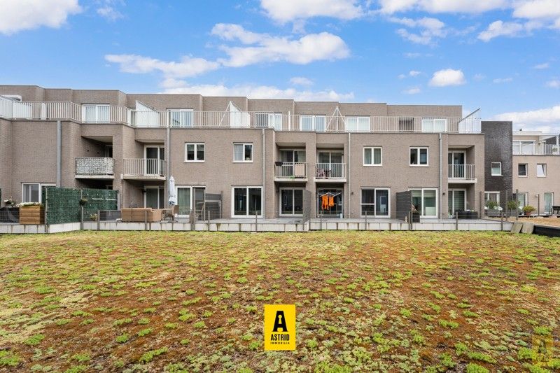 Instapklaar gelijkvloers appartement met terras aan Spuikom! foto 7