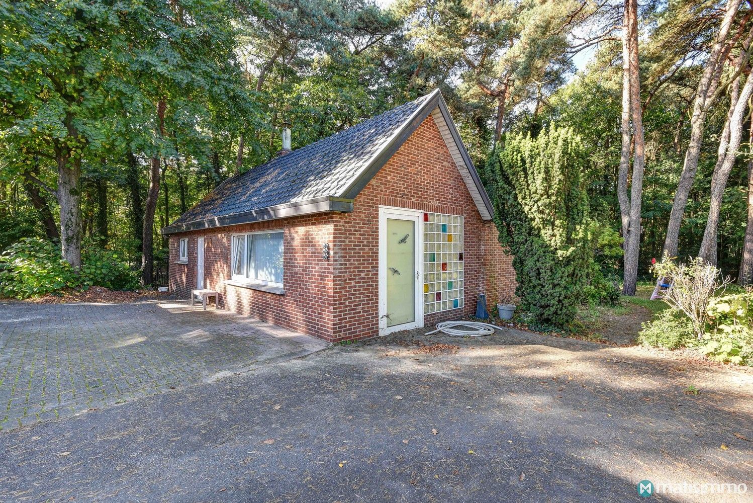 ZEER RUIME GEZINSWONING MET 4 SLAAPKAMERS EN BIJGEBOUW VAN +- 100 M2 OP PERCEEL VAN 1HA 29A 93CA IN DIEPENBEEK foto 27