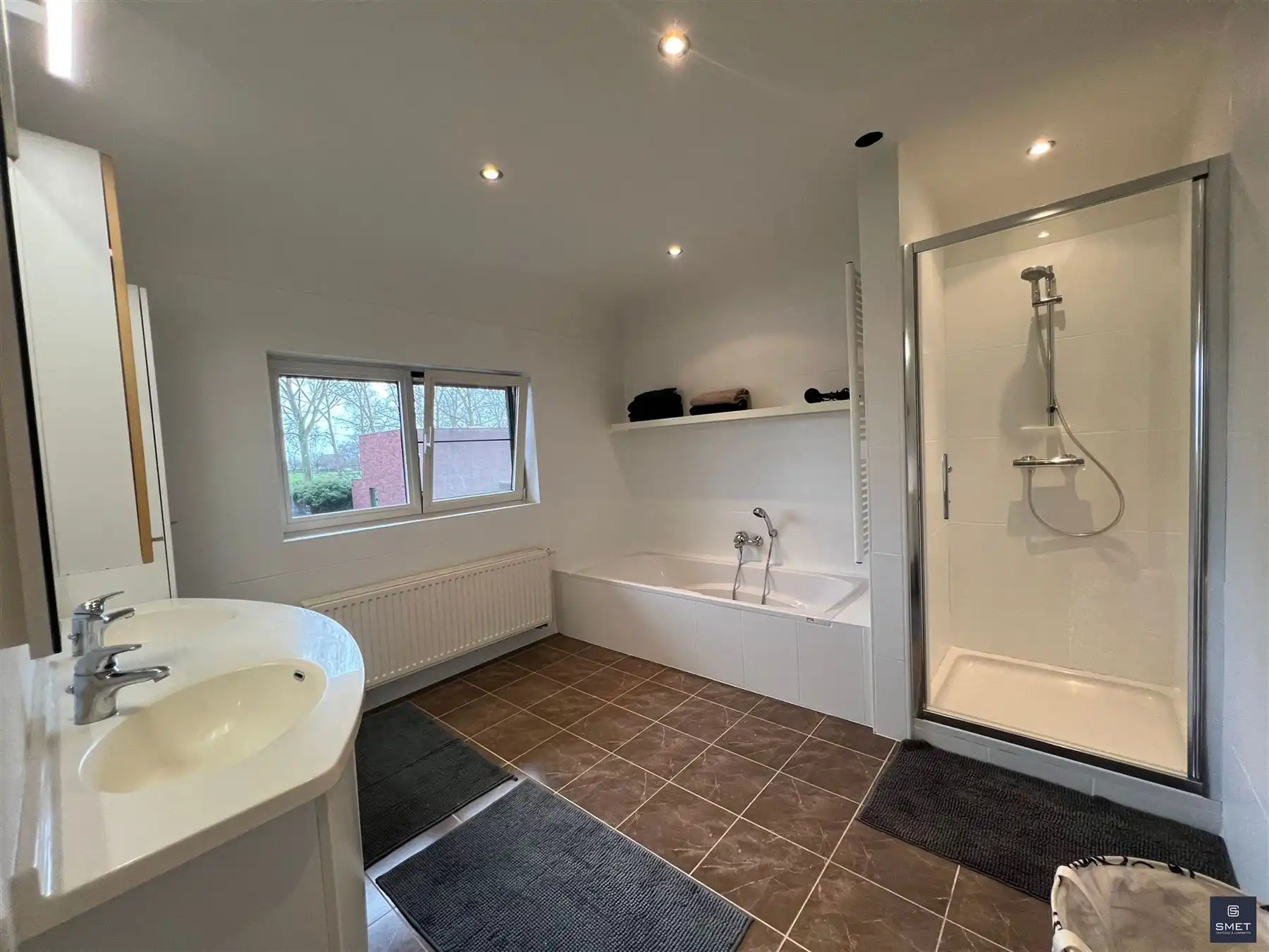 VILLA MET 4 SLPKS, GARAGE EN ZWEMBAD OP TOPLOCATIE foto 15