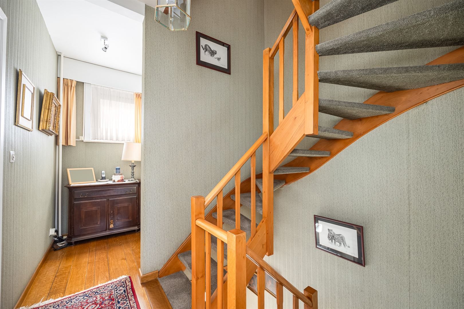 Een praktisch huis met tuin in een kindvriendelijke buurt foto 6