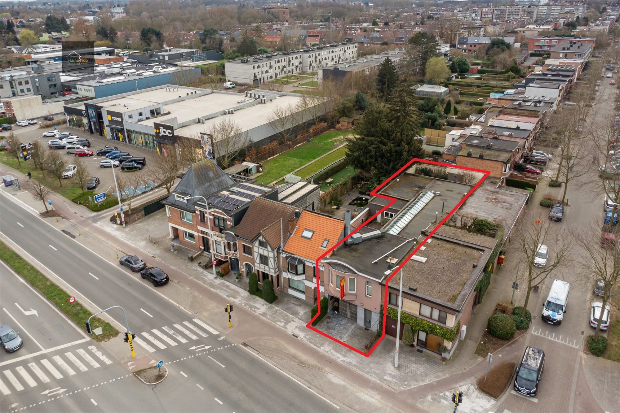 Ruim handelspand op toplocatie foto {{pictureIndex}}