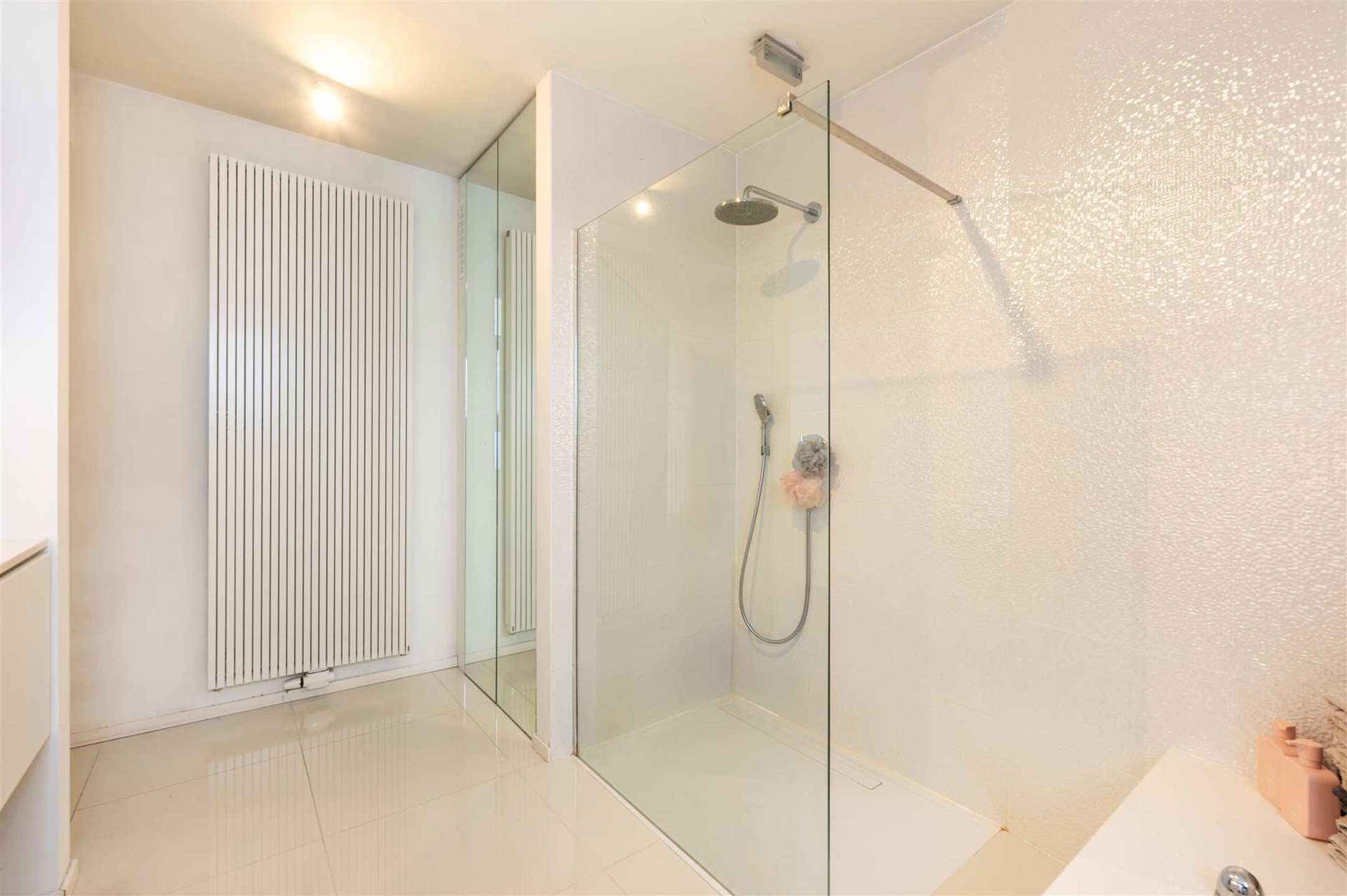 Modern & trendy appartement incl. garage foto 3