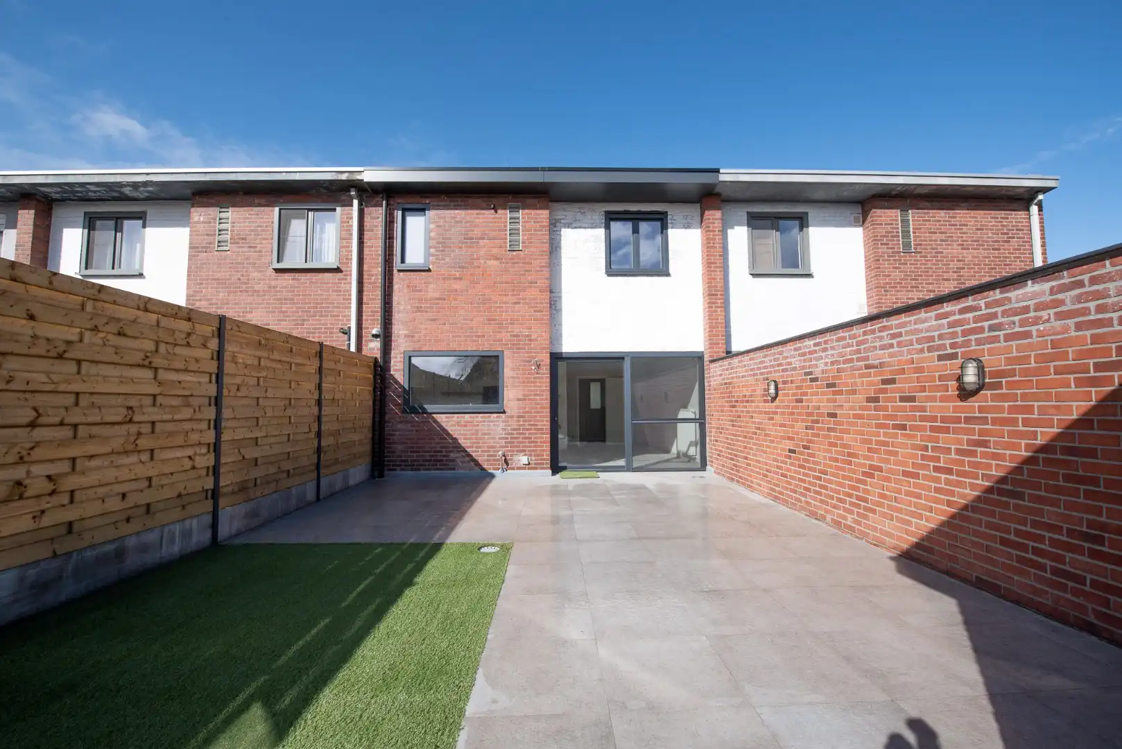 Charmante en gerenoveerde woning te Deinze! foto 16