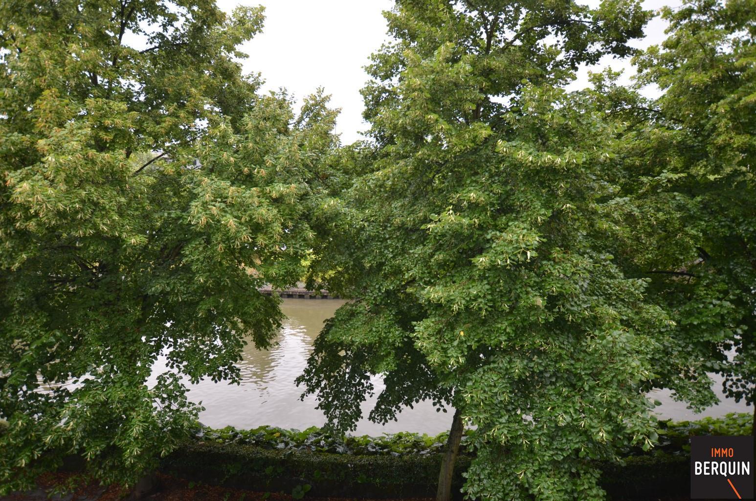 Ruim app te centrum Gent met 2 slpk en zicht op Leie foto 16