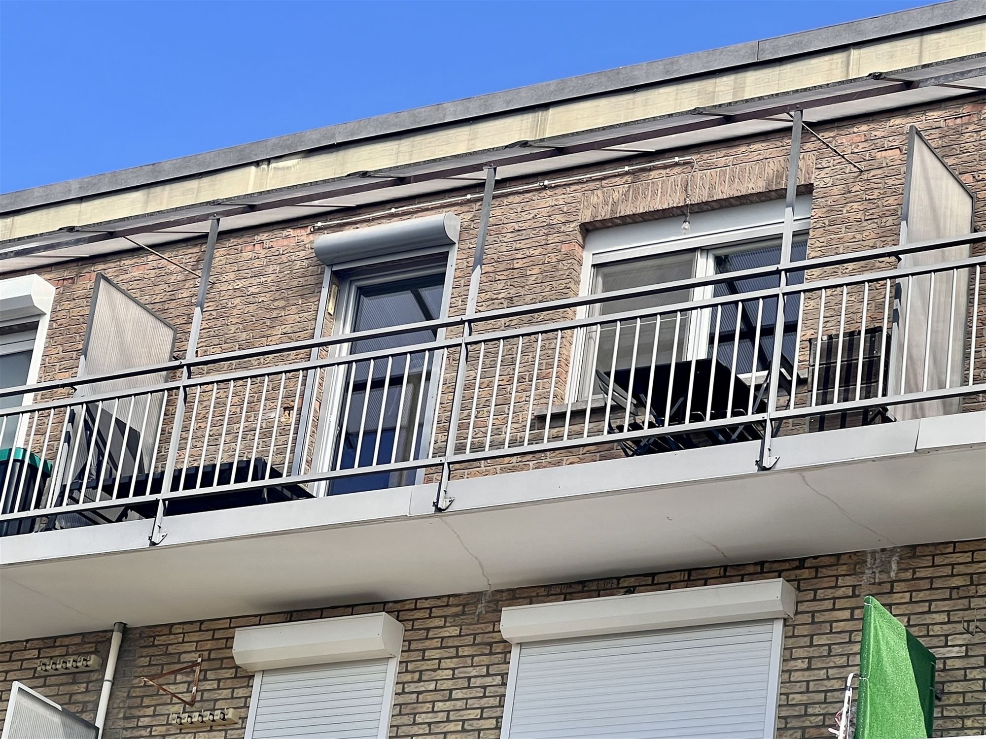 Appartement met 2 slpks, terras en garage foto 13