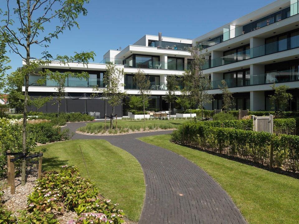 Recent app.  (assistentiewoning) met ruim terras centrale ligging vlakbij het Zegemeer, de Lippenslaan en Scharpoord.  foto 1