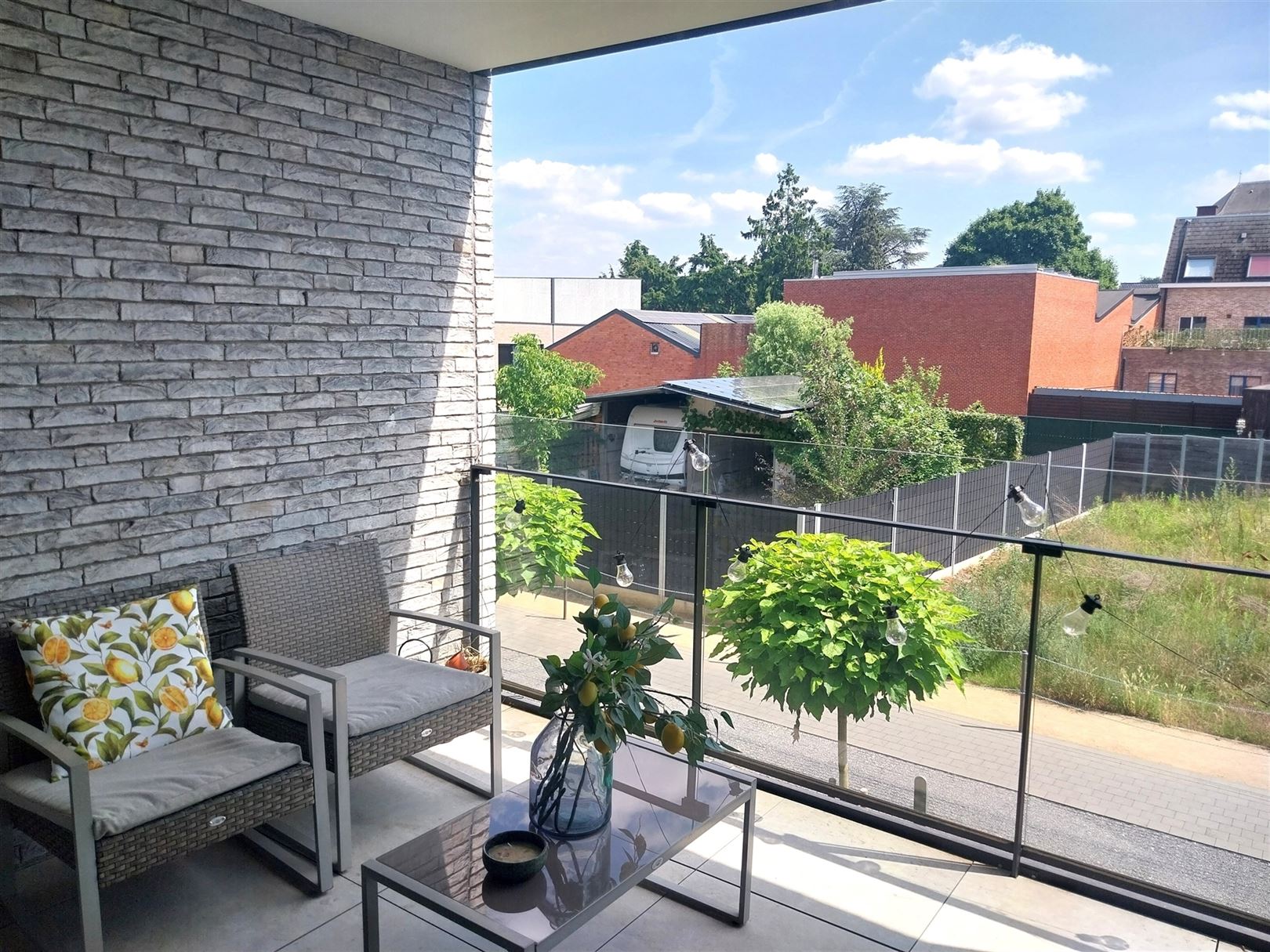 TE HUUR: recent appartement met 2 slaapkamers te Koersel! foto 16