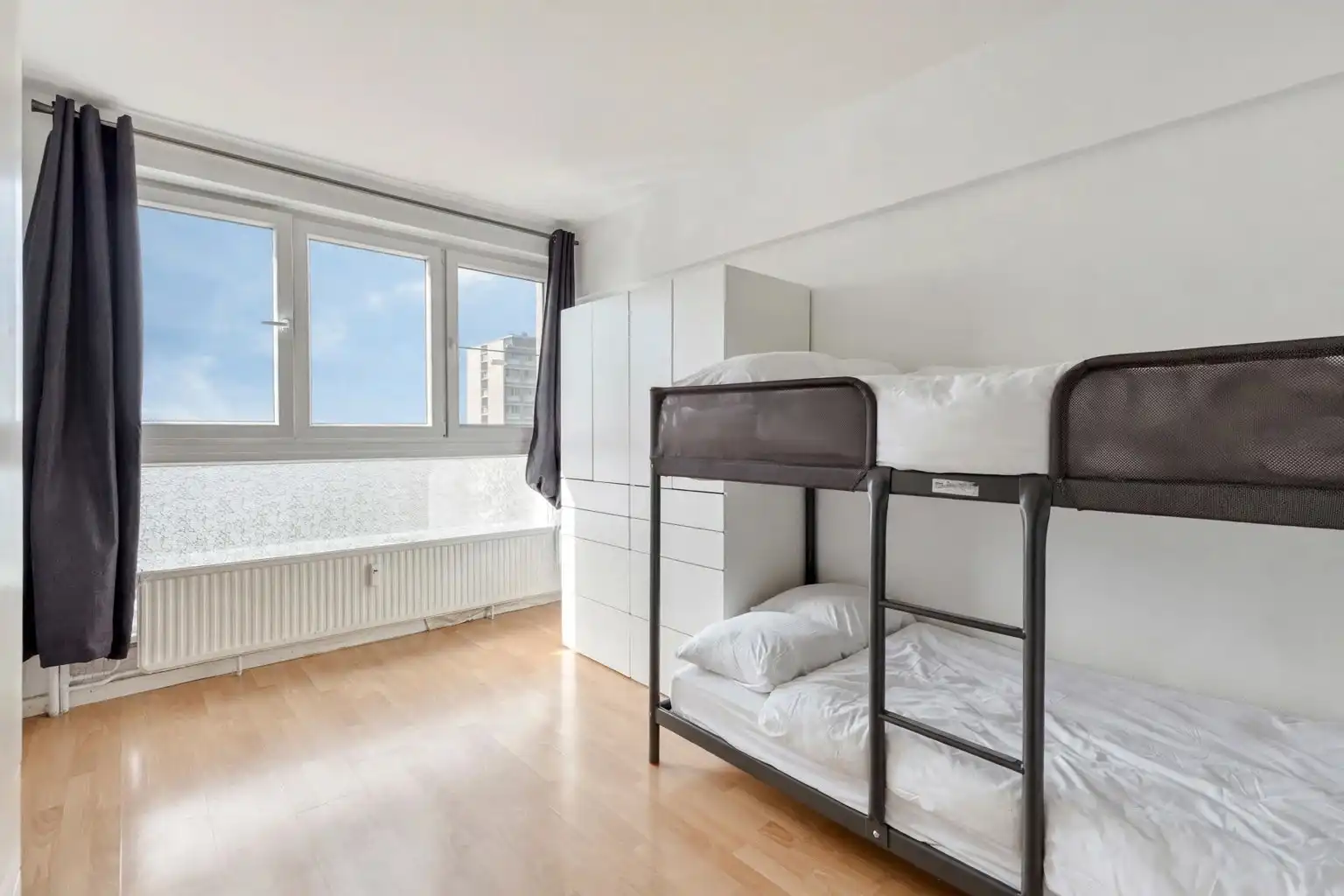 Instapklaar 2 slaapkamer appartement met prachtig uitzicht  foto 6
