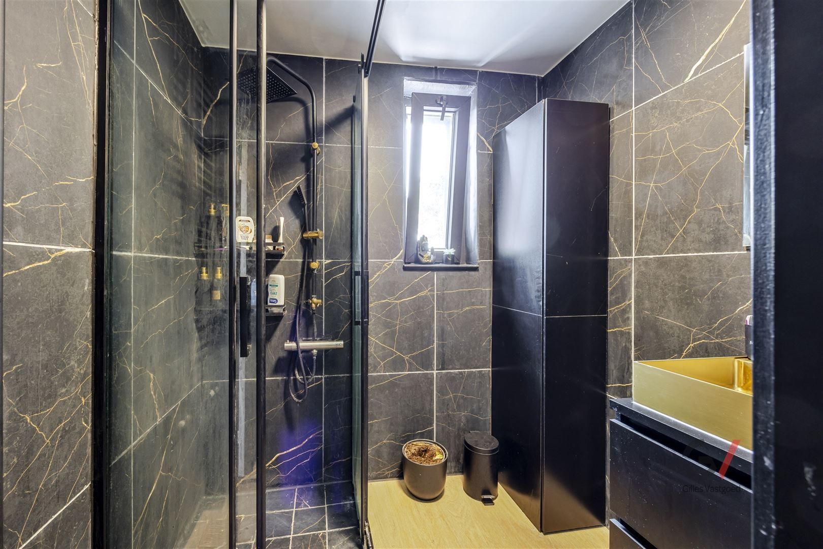 Gerenoveerde woning foto 8