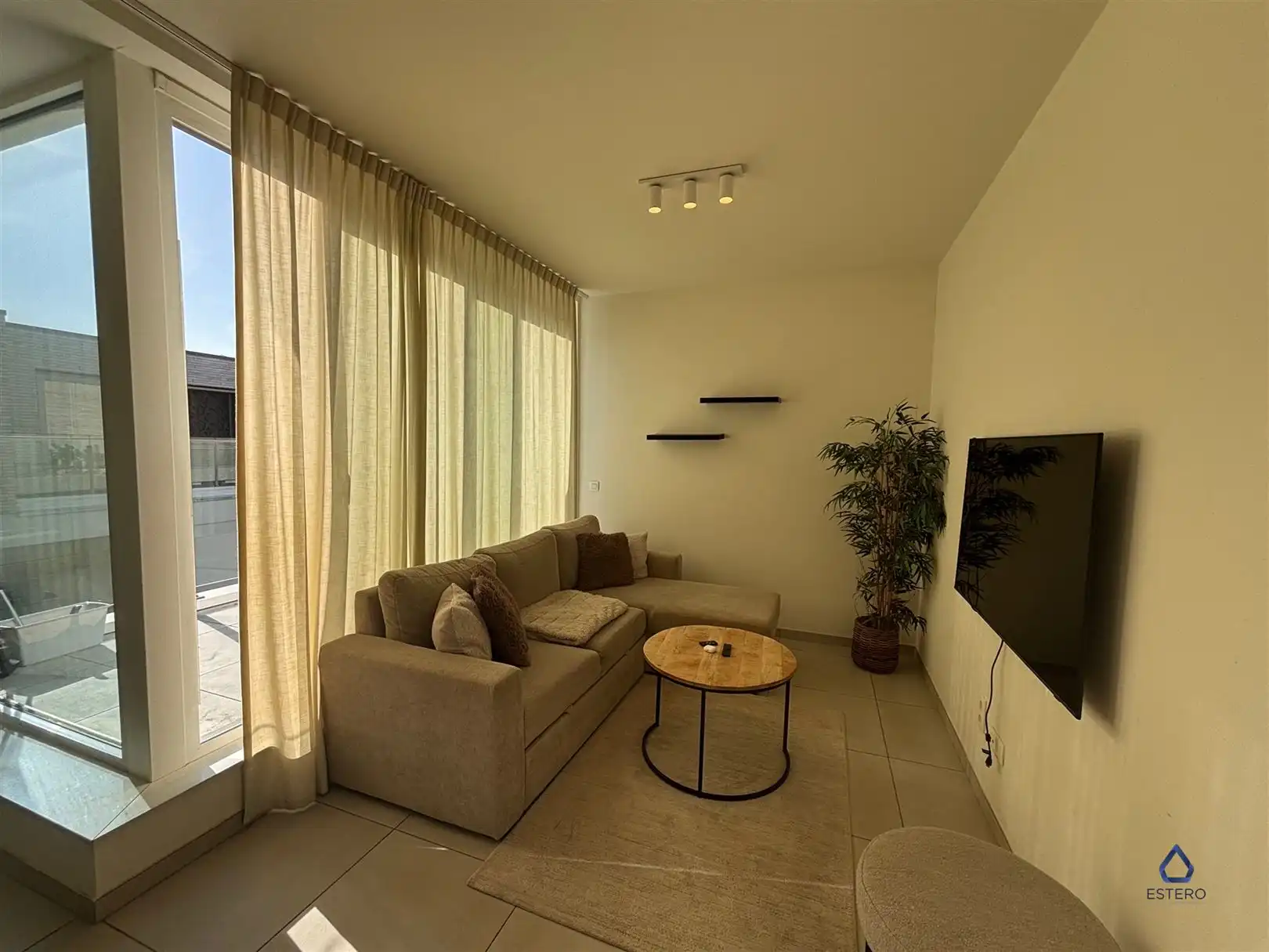 Rustig gelegen 1-slaapkamerappartement met terras en parking foto 4