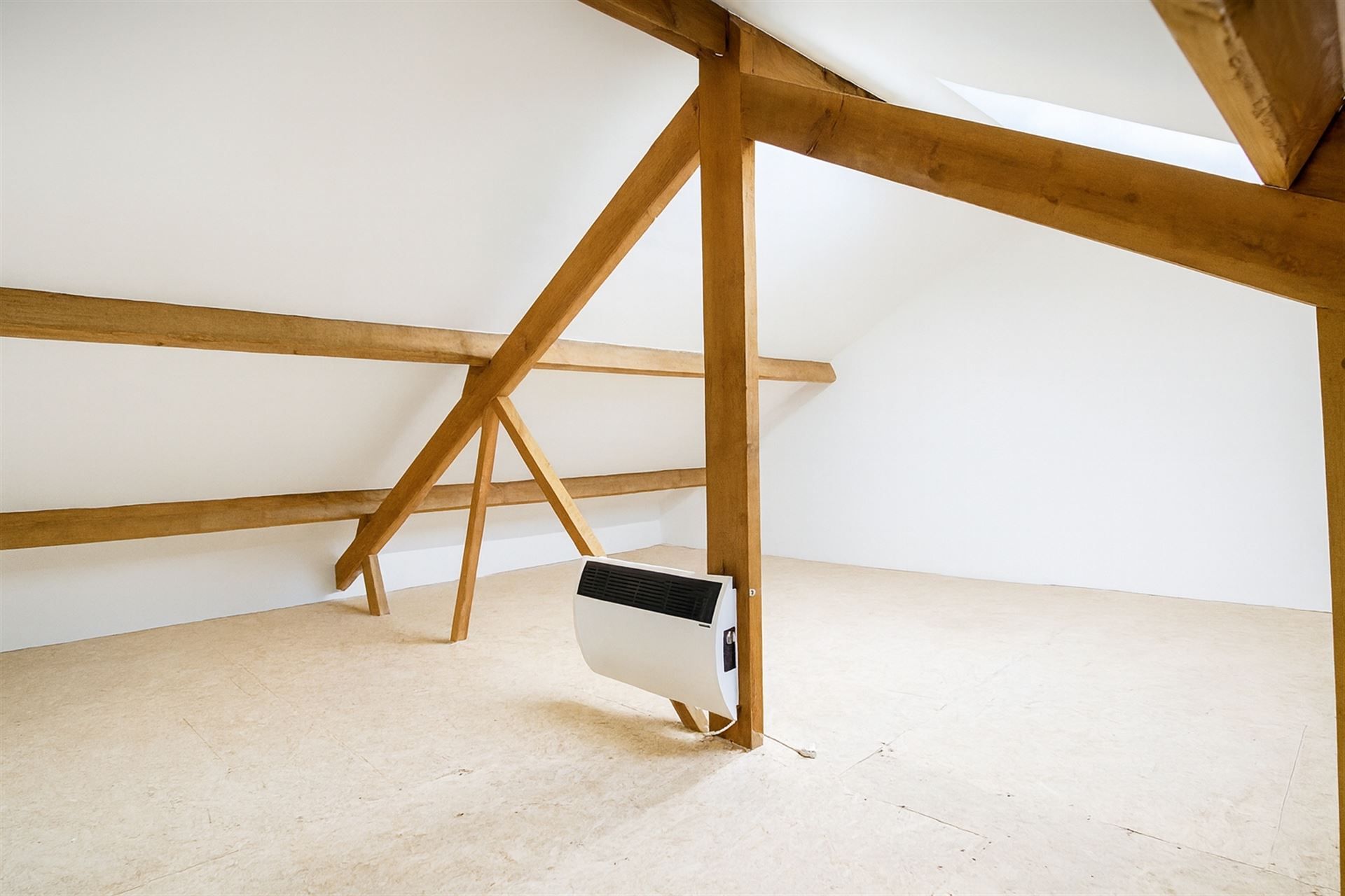 Instapklarae gezinswoning met tuin nabij centrum! foto 19