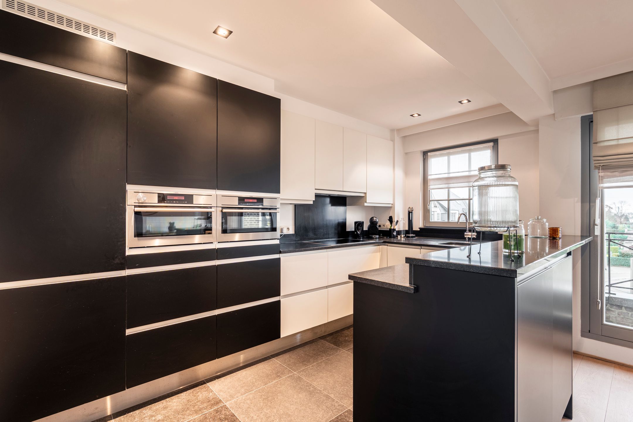 Uitstekend gelegen duplex met groot terras en 3 slaapkamers foto 5