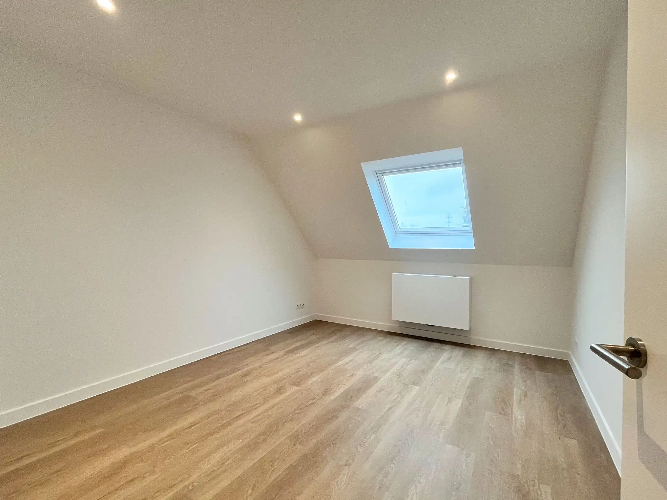 Nieuwbouwwoning met 4 grote slaapkamers te Zeebrugge  foto 9