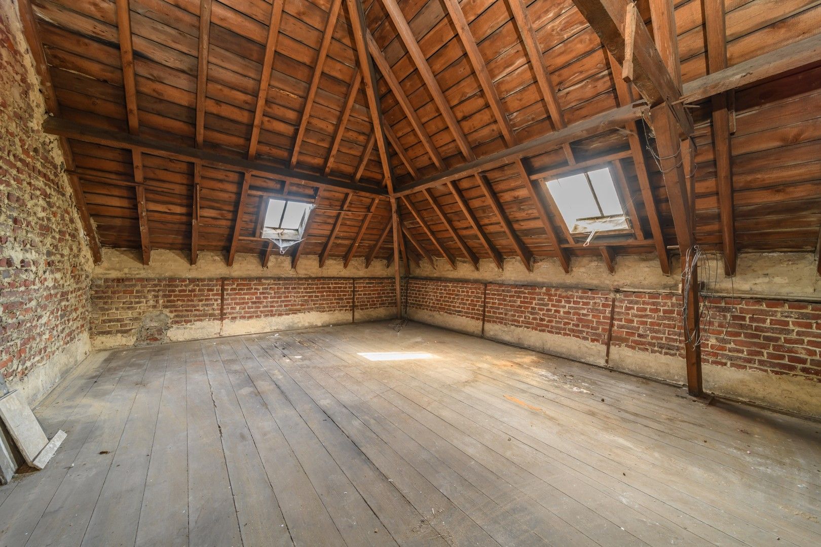 Te koop: exclusief en statig herenhuis in het centrum van Denderleeuw foto 17