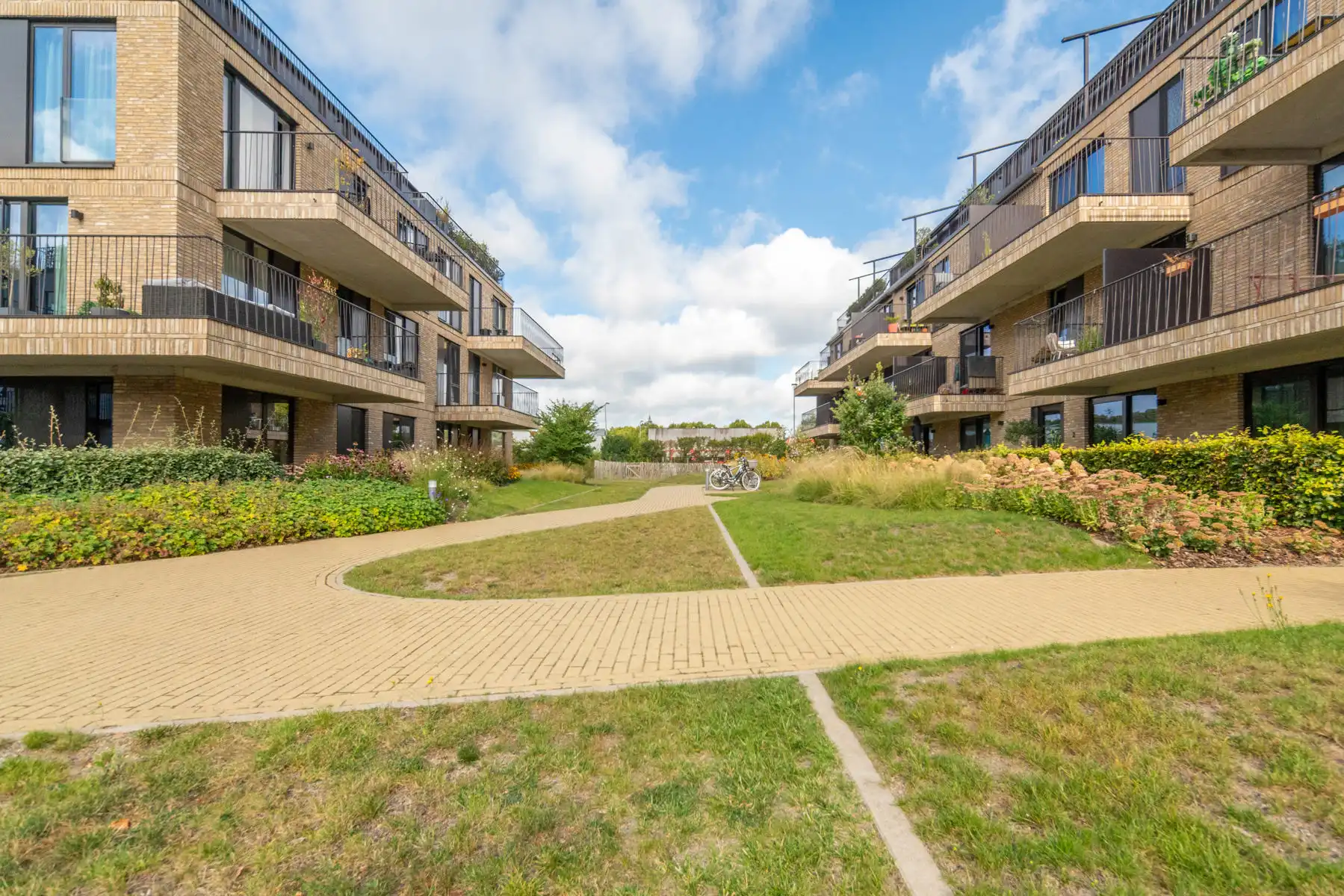 Appartement te koop foto {{pictureIndex}}