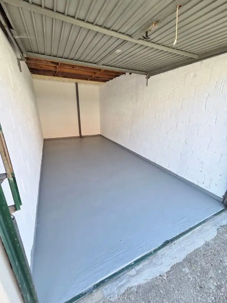 Garagebox in woonwijk foto 3