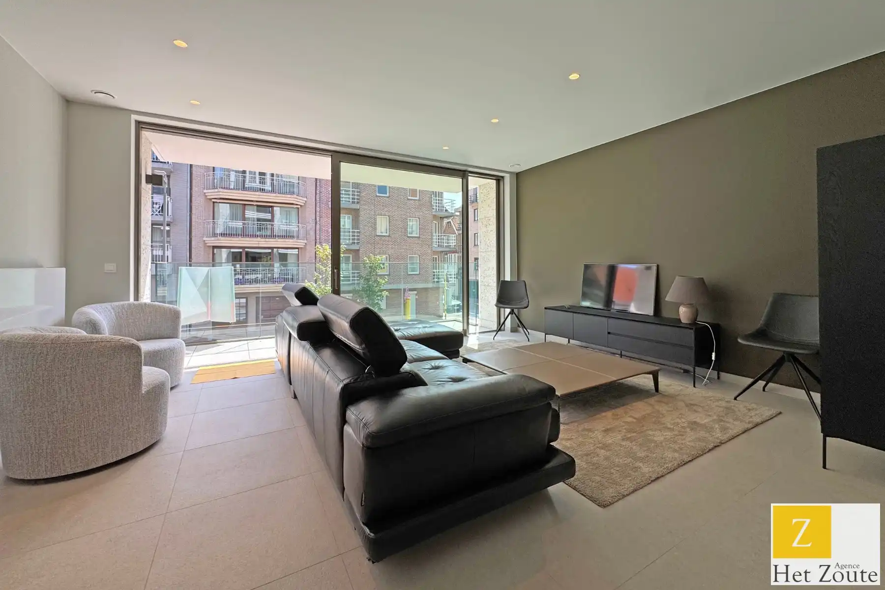 Appartement op toplocatie met aangenaam terras foto 5