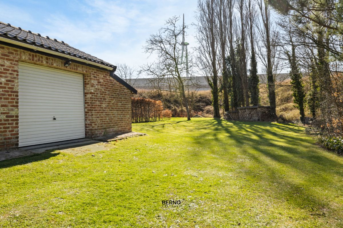 Ruime laagbouwvilla op een prachtig perceel van 2400m² foto 13