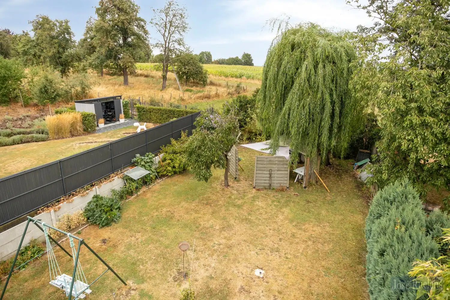 Charmante woning met tuin foto 33