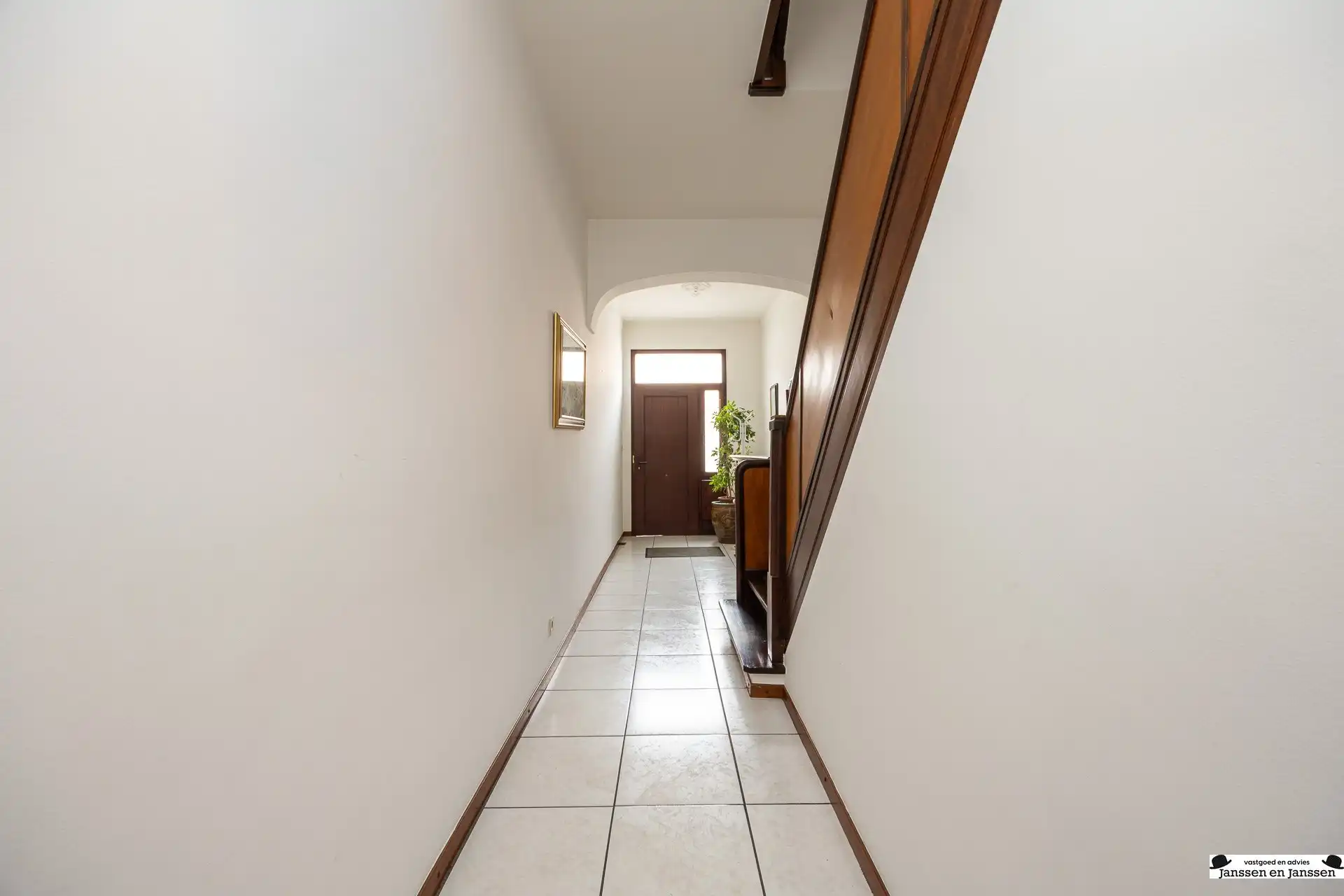 Te renoveren woning met 6à8 slaapkamers, garage en tuin! foto 3