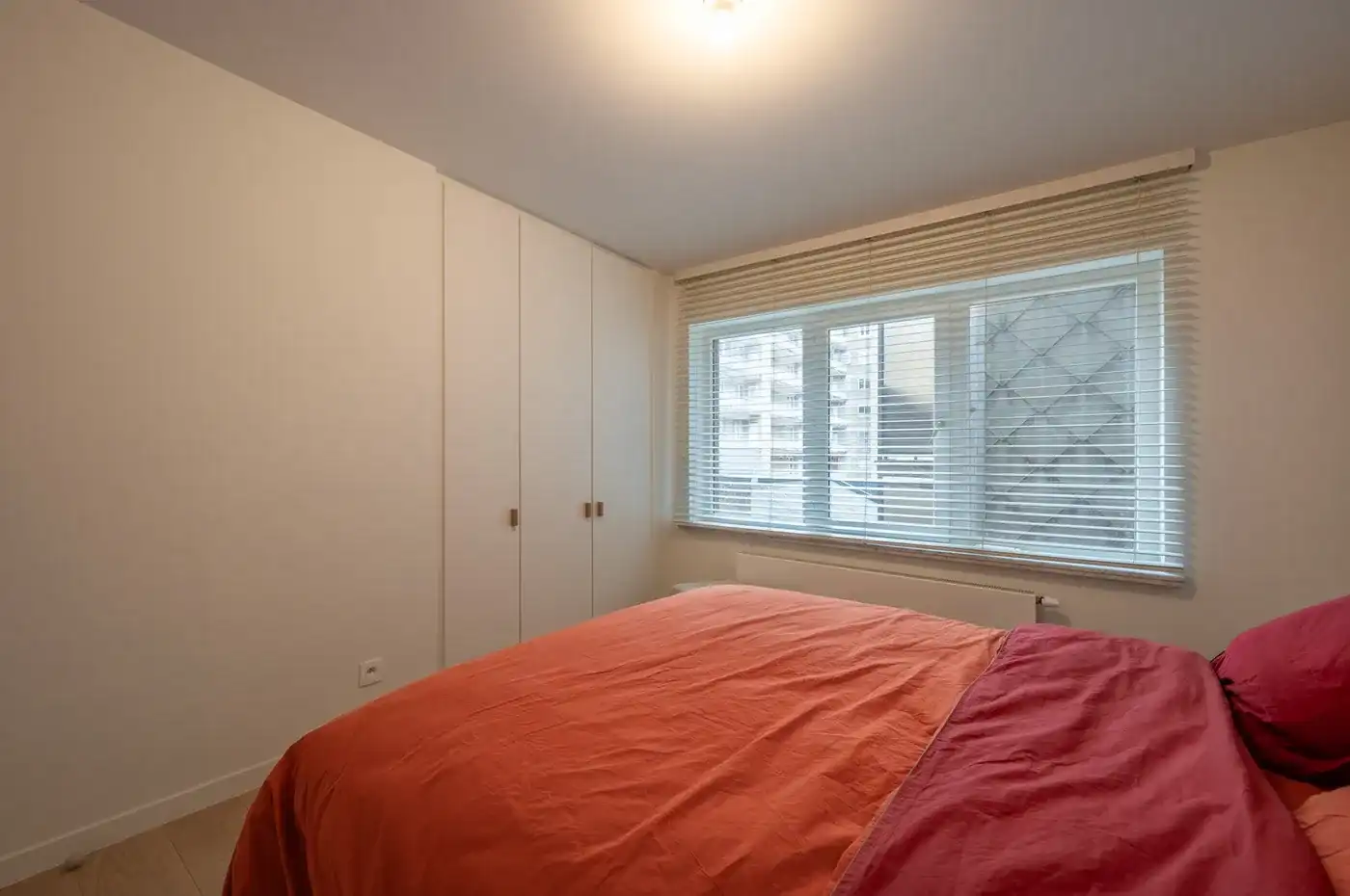 Lichtrijk twee slaapkamer appartement met zijdelings zeezicht in het Zoute foto 13