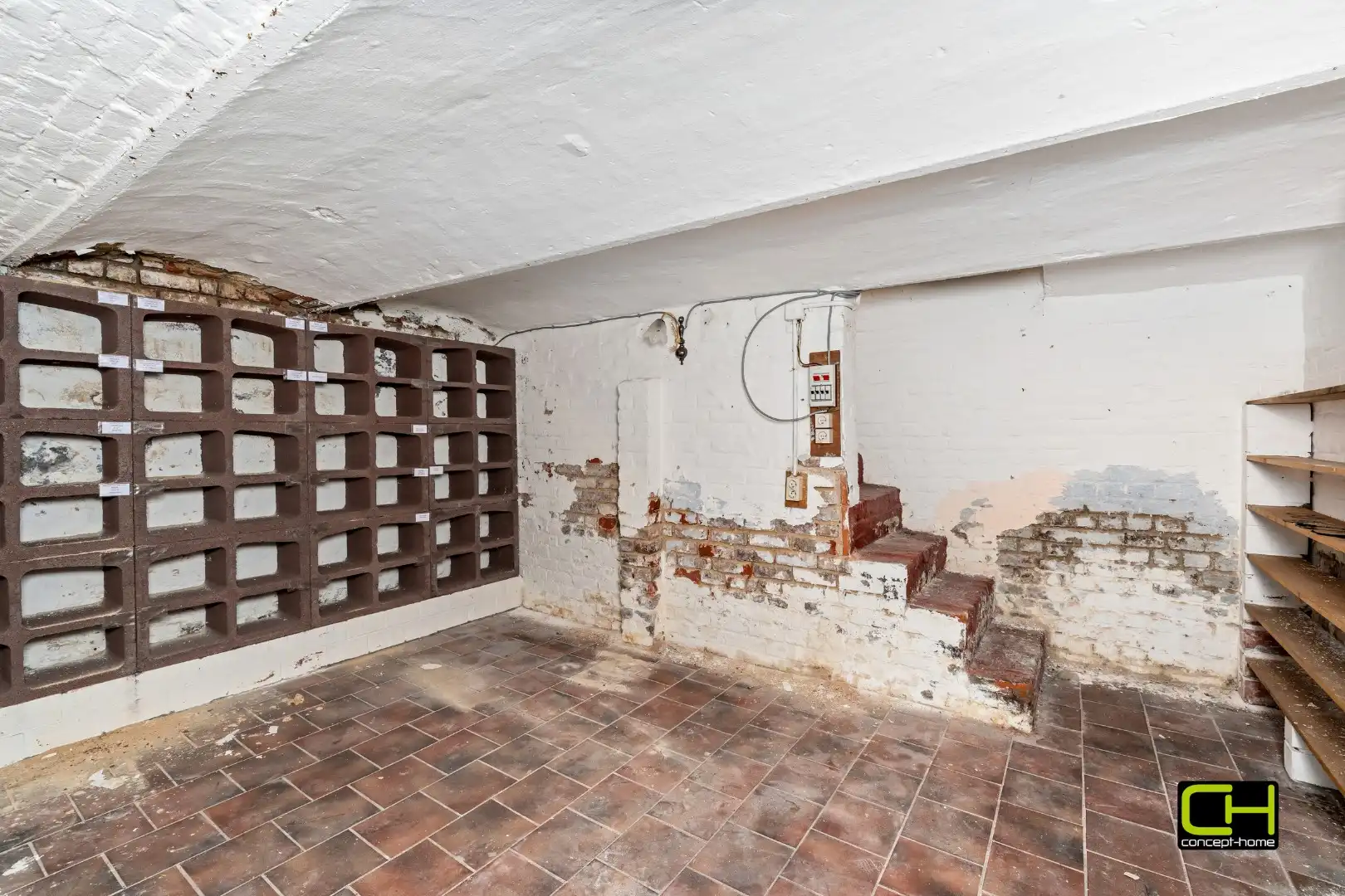 Te moderniseren woning met ruime tuin en mogelijkheden foto 13