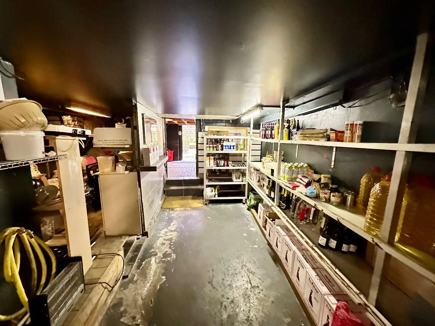 TE KOOP: goed draaiende horecazaak met woonst in centrum Tongeren foto 40