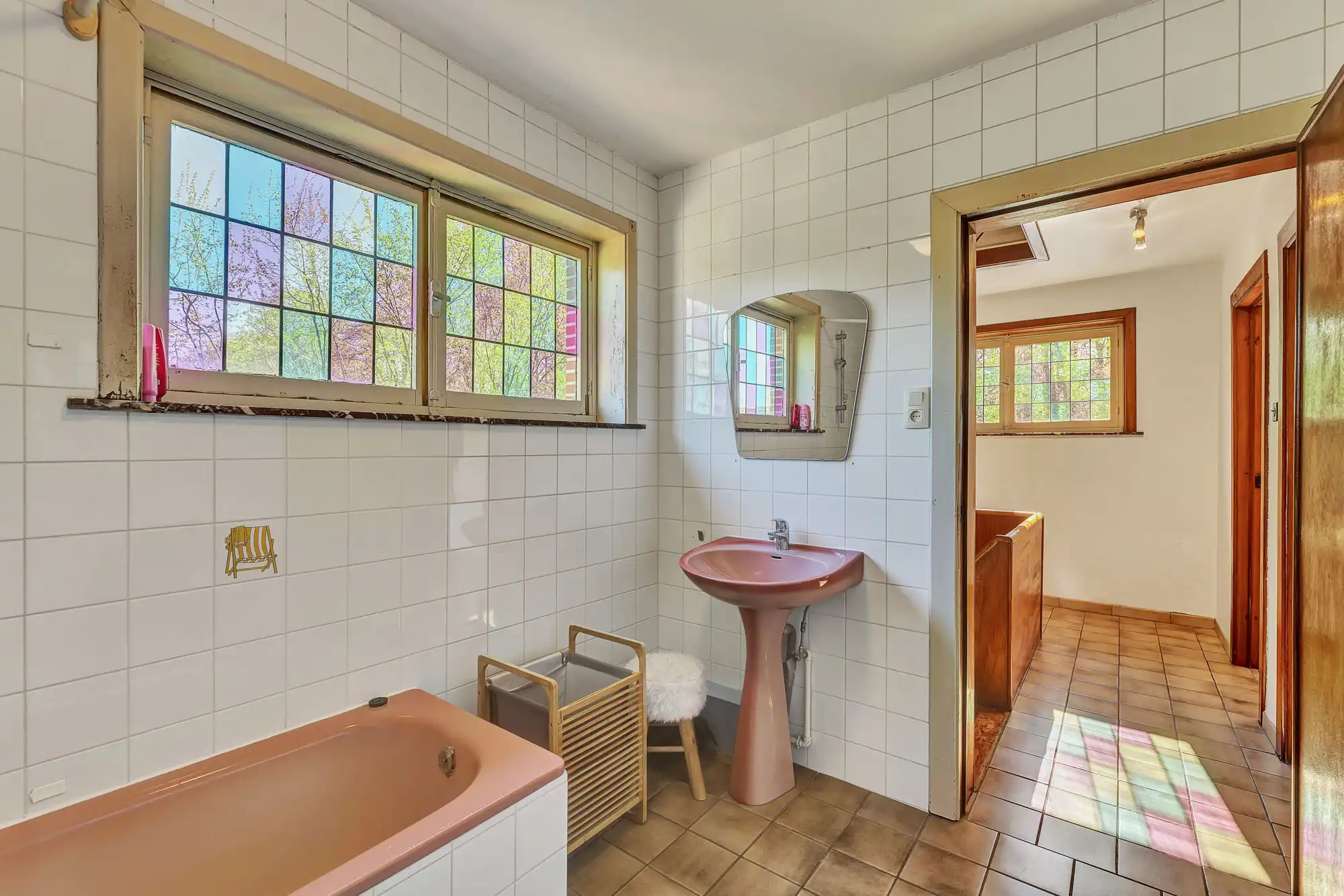 Goed onderhouden woning met garage foto 22