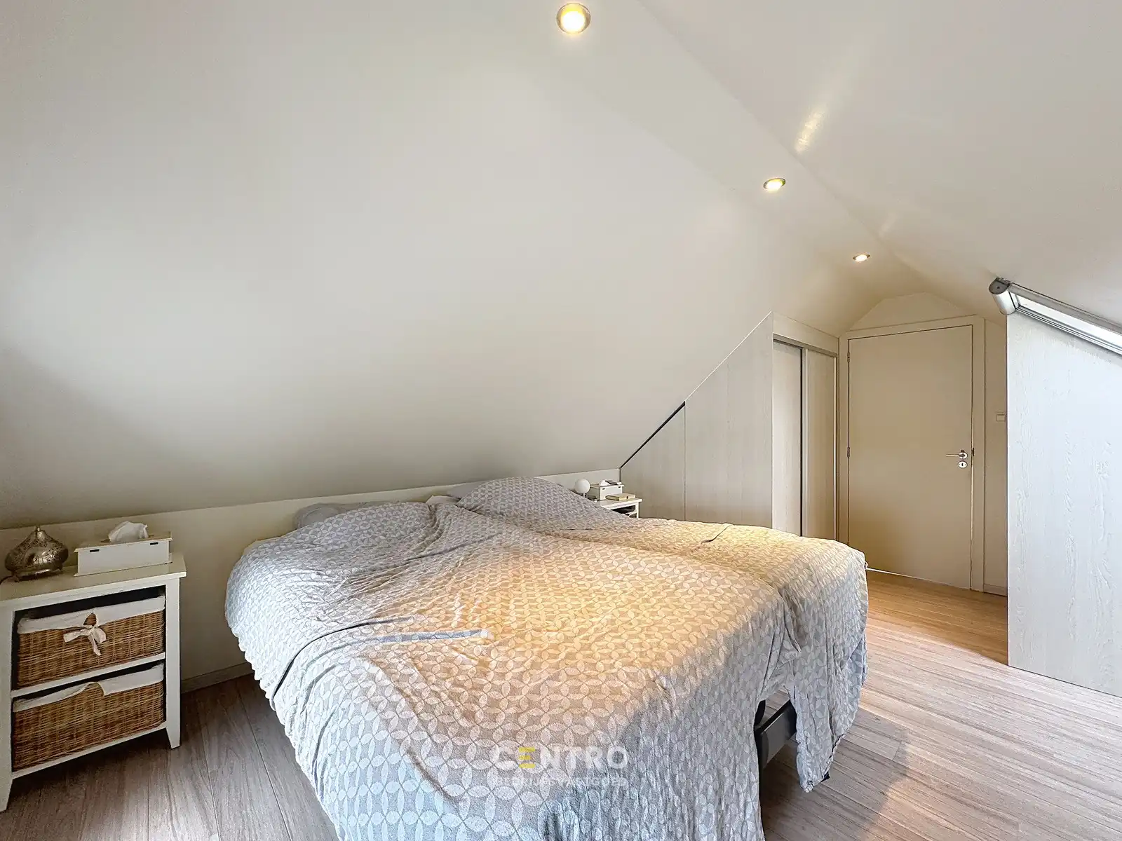 Volledig ingericht restaurant met woonst op CHARMANTE ligging te Oostende! foto 41