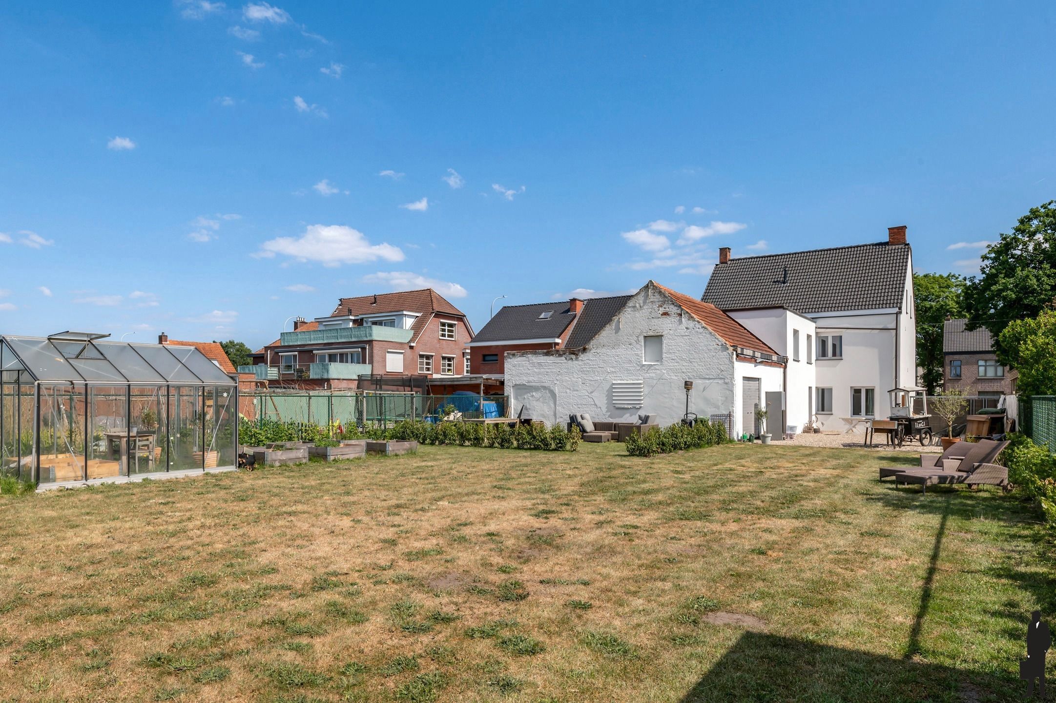 Gerenoveerd opbrengsteigendom: handelsruimte, duplex, studio foto 26