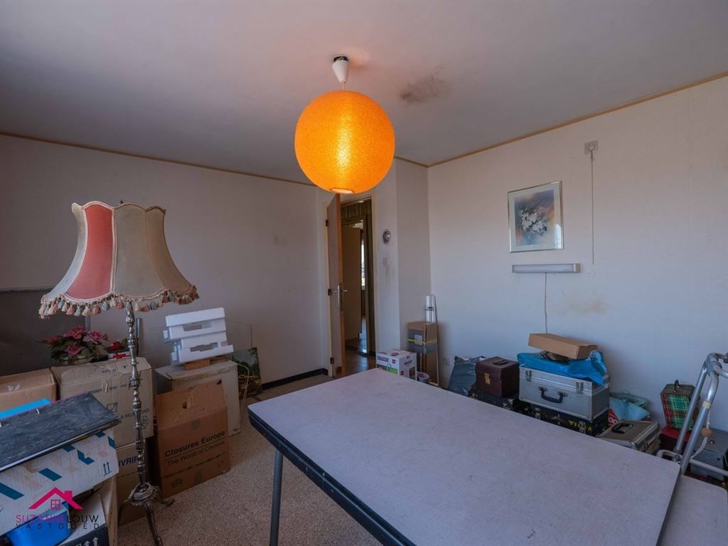 Vrijstaande woning, te renoveren naar eigen smaak en wensen foto 30