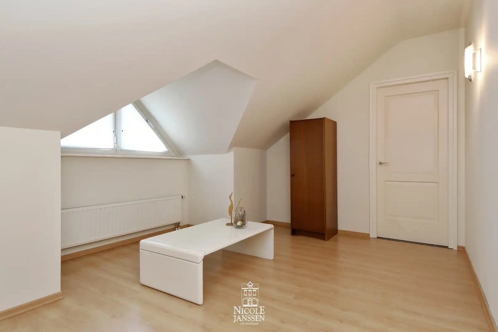 Stijlvolle villa met 4 slaapkamers, 2 badkamers en een prachtige tuin foto 24