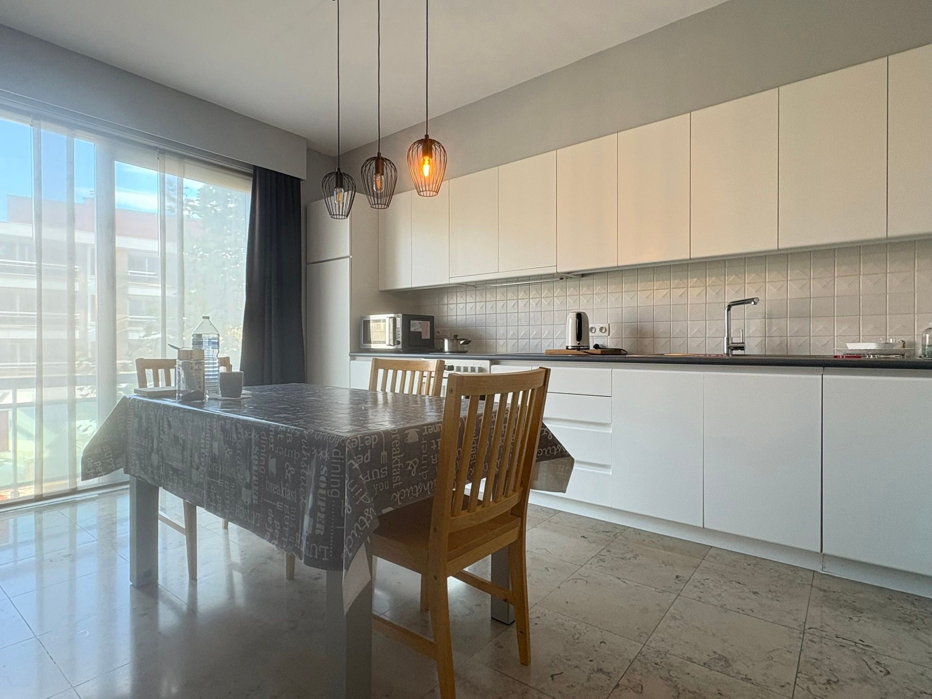 Ruim tweeslaapkamer appartement  foto 3