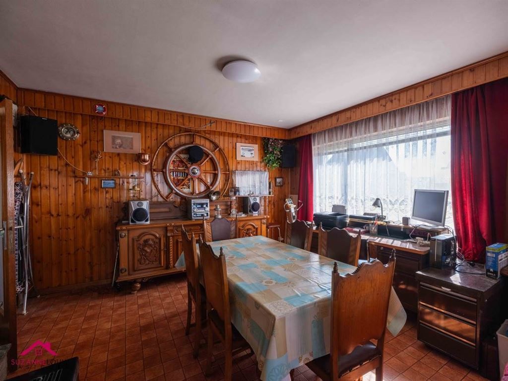 Vrijstaande woning, te renoveren naar eigen smaak en wensen foto 18