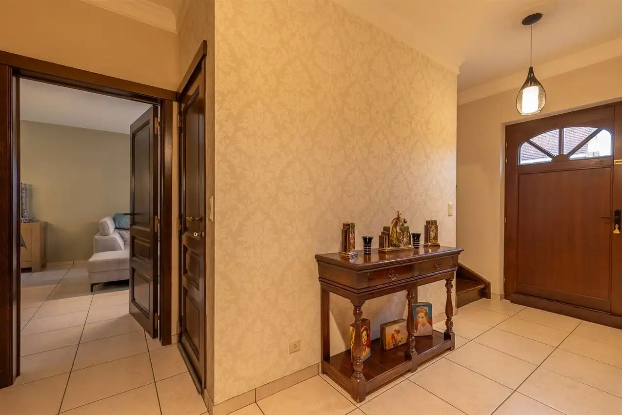 Landelijk gelegen met diepe tuin aan de Motte en vlotte verbinding naar E314. foto 11