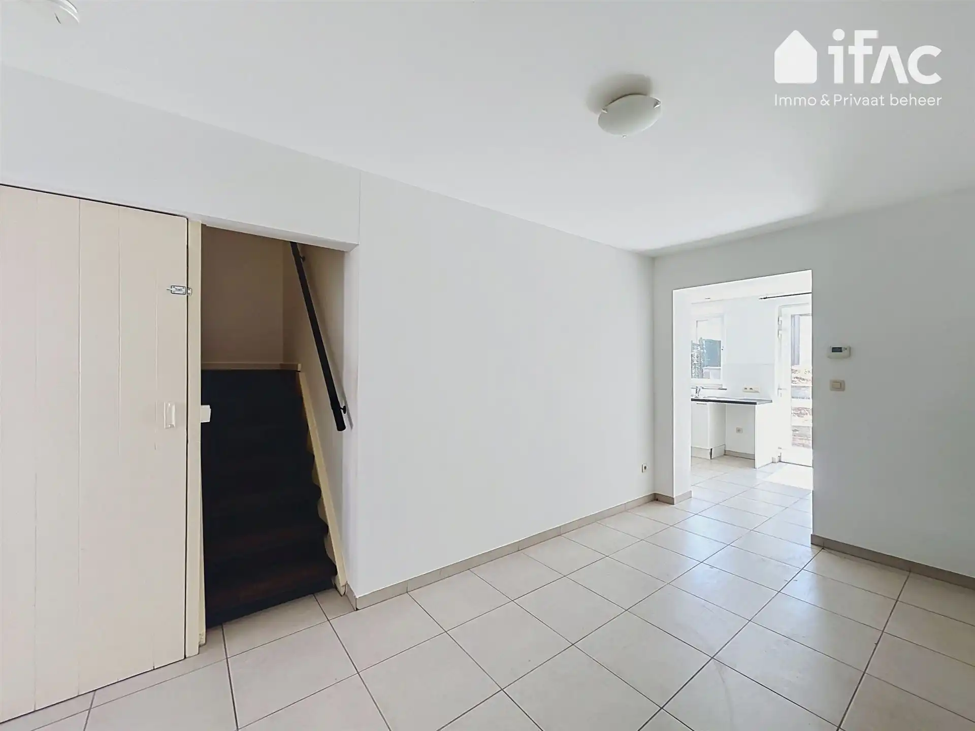 Gezellige rijwoning met tuin foto 3