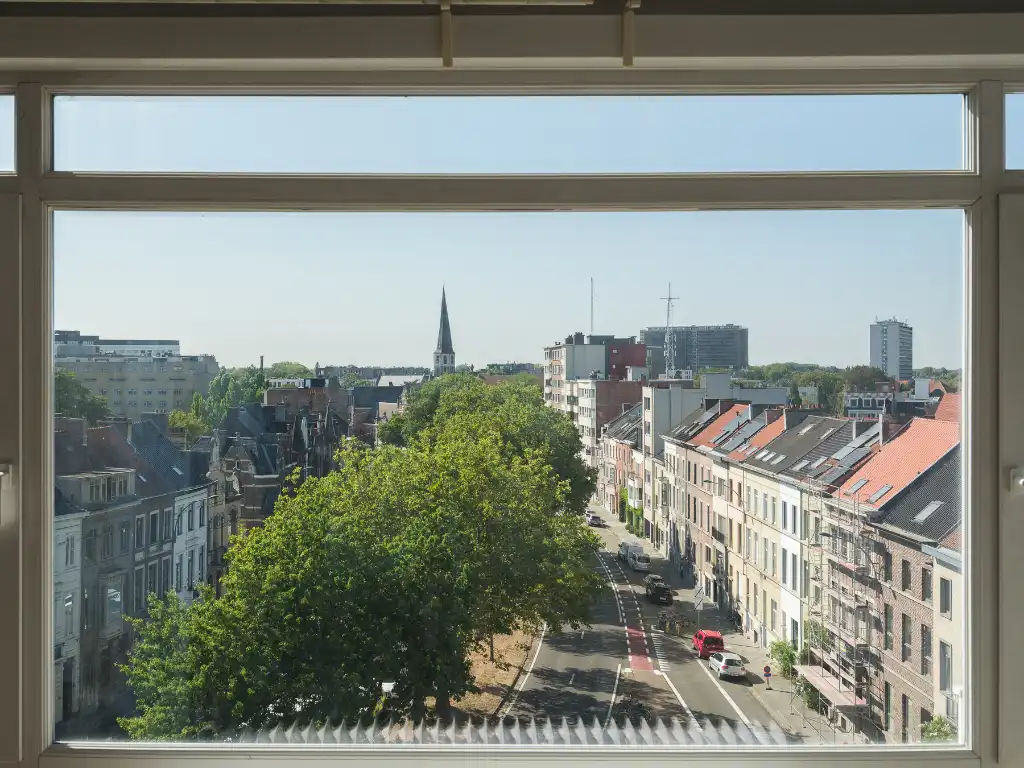 Appartement met panoramisch stadszicht op toplocatie nabij de Coupure foto 13