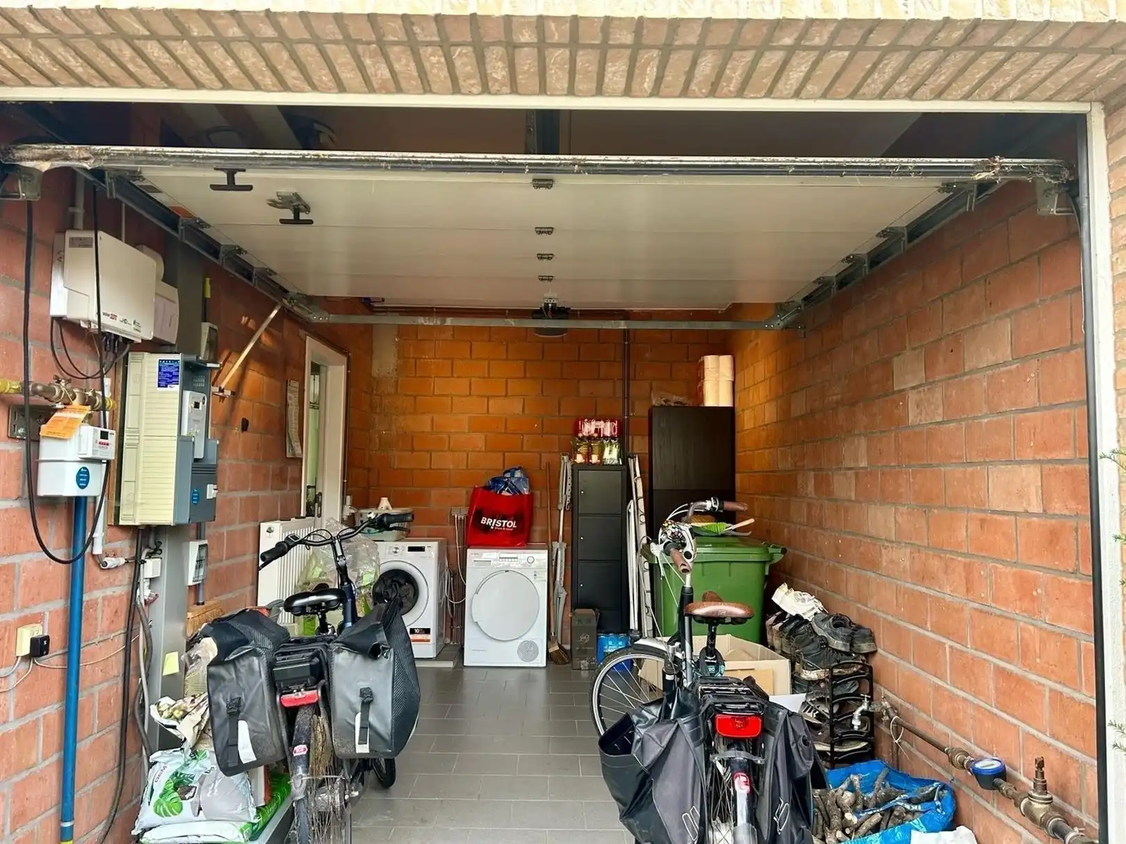 Gezellige woning met garage en vrij zicht achteraan foto 18