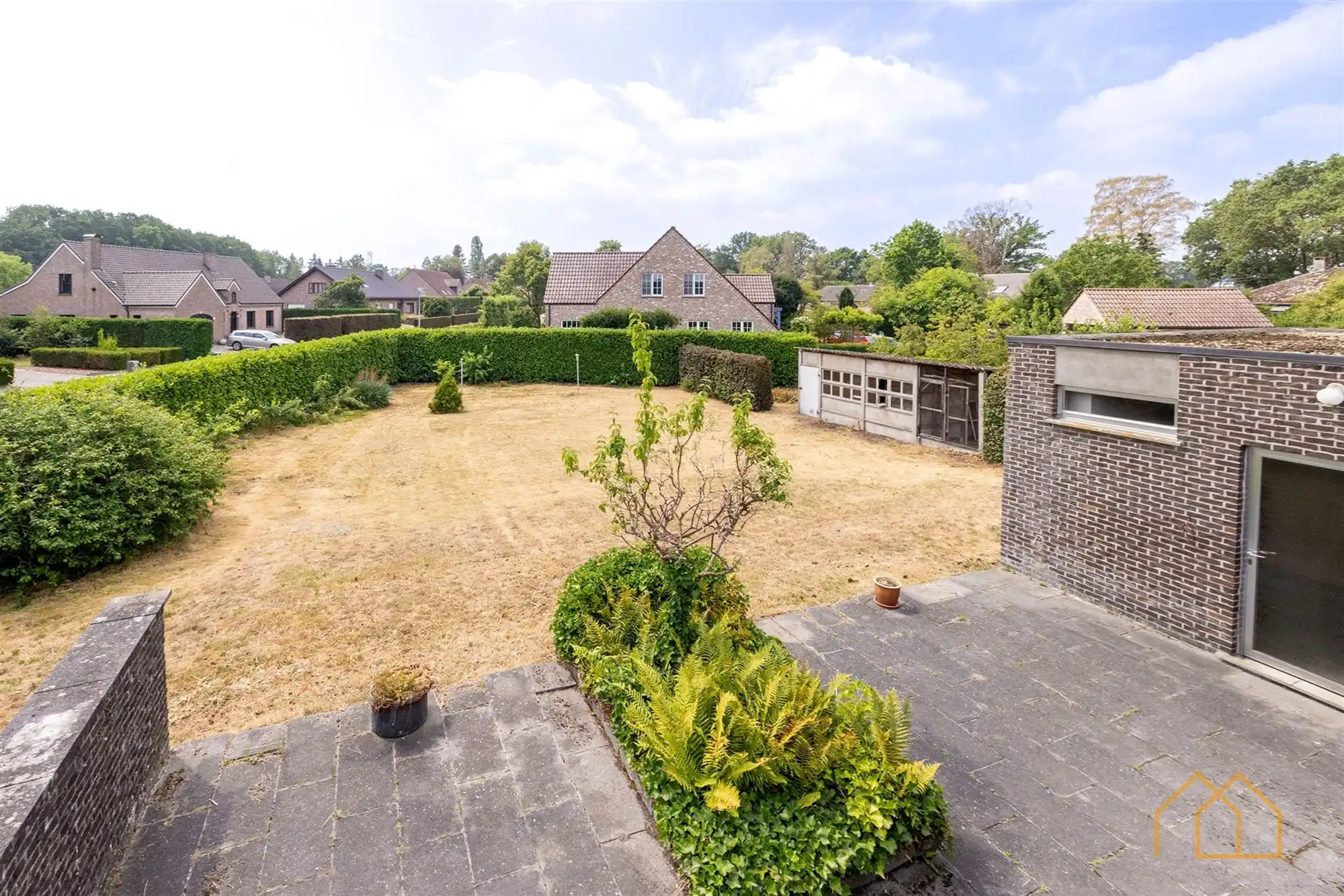 Laagbouw op 15are in groene omgeving foto 32