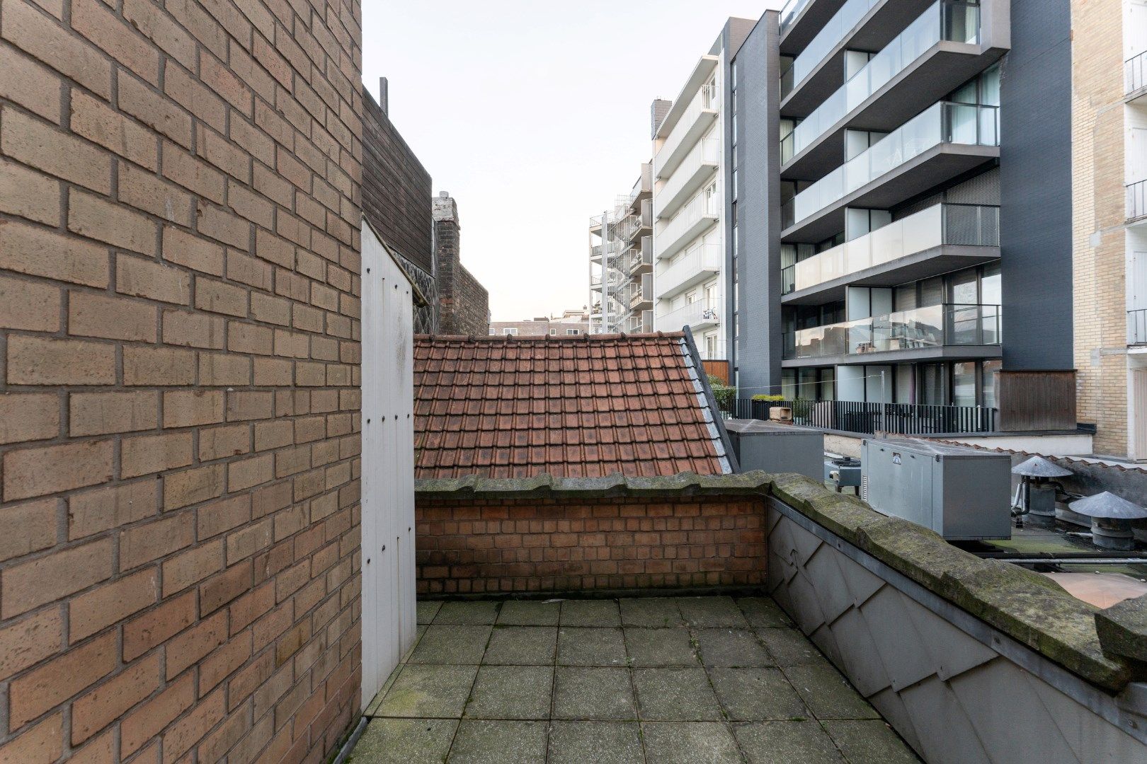 OPBRENGSTEIGENDOM : handelspand met duplex appartement. foto 13