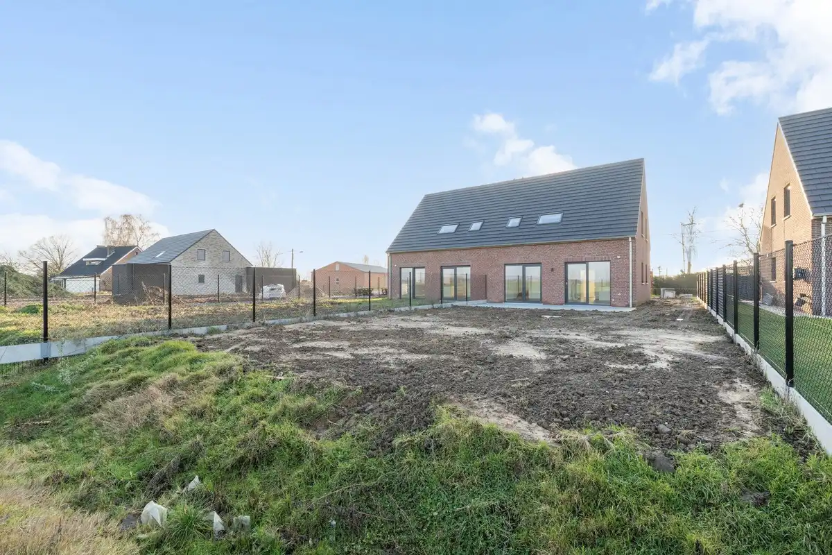 2 nouvelles maisons avec garage à Saint-Léger foto 17