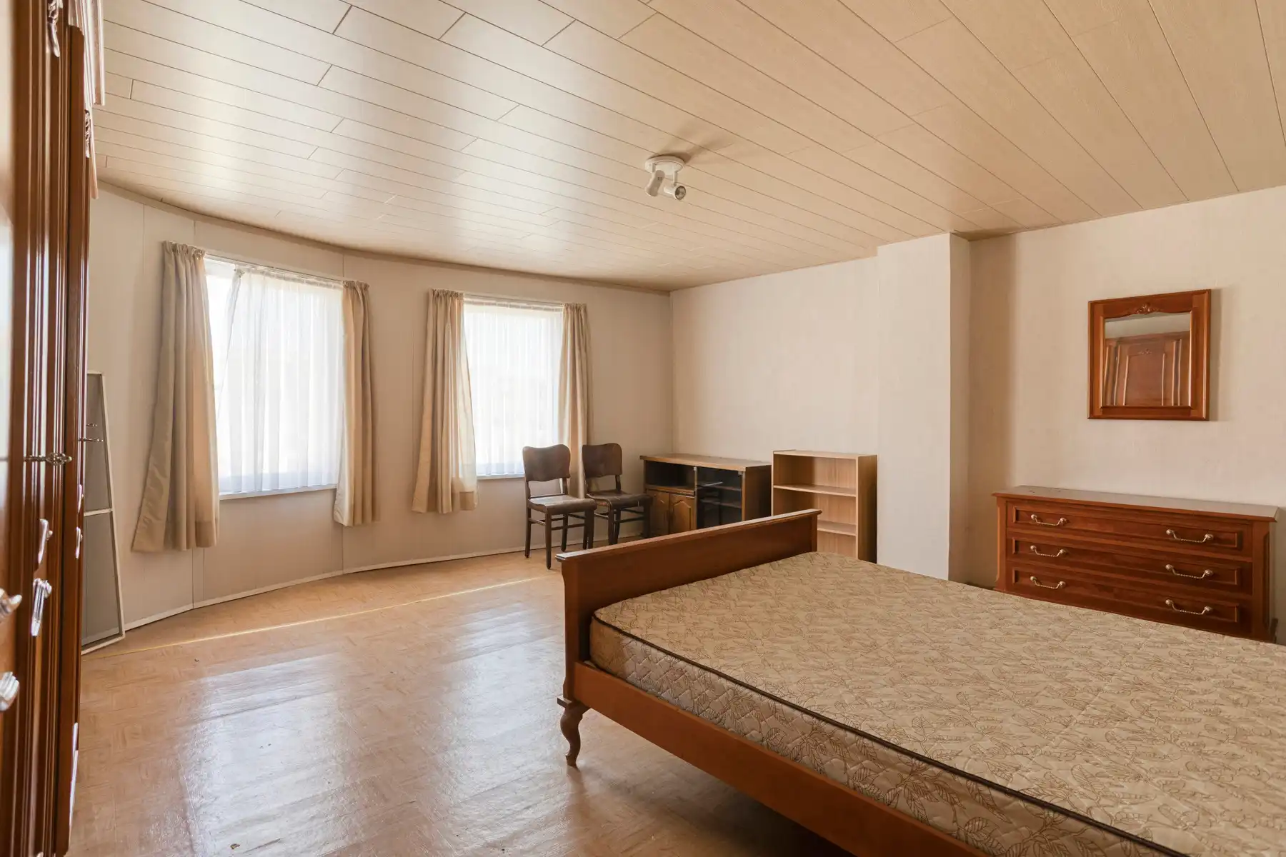 Te renoveren woning in het centum van Wetteren foto 9