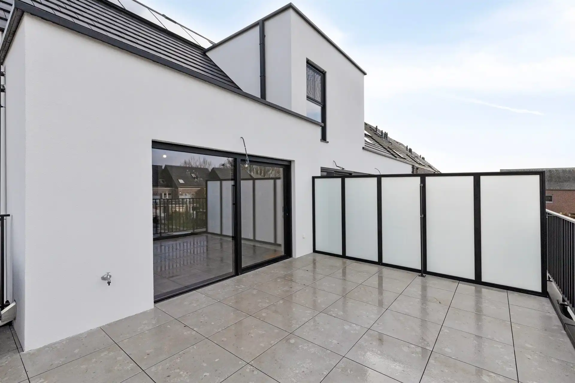 Nieuwbouw duplex-appartement met garage onder registratierechten! foto 16