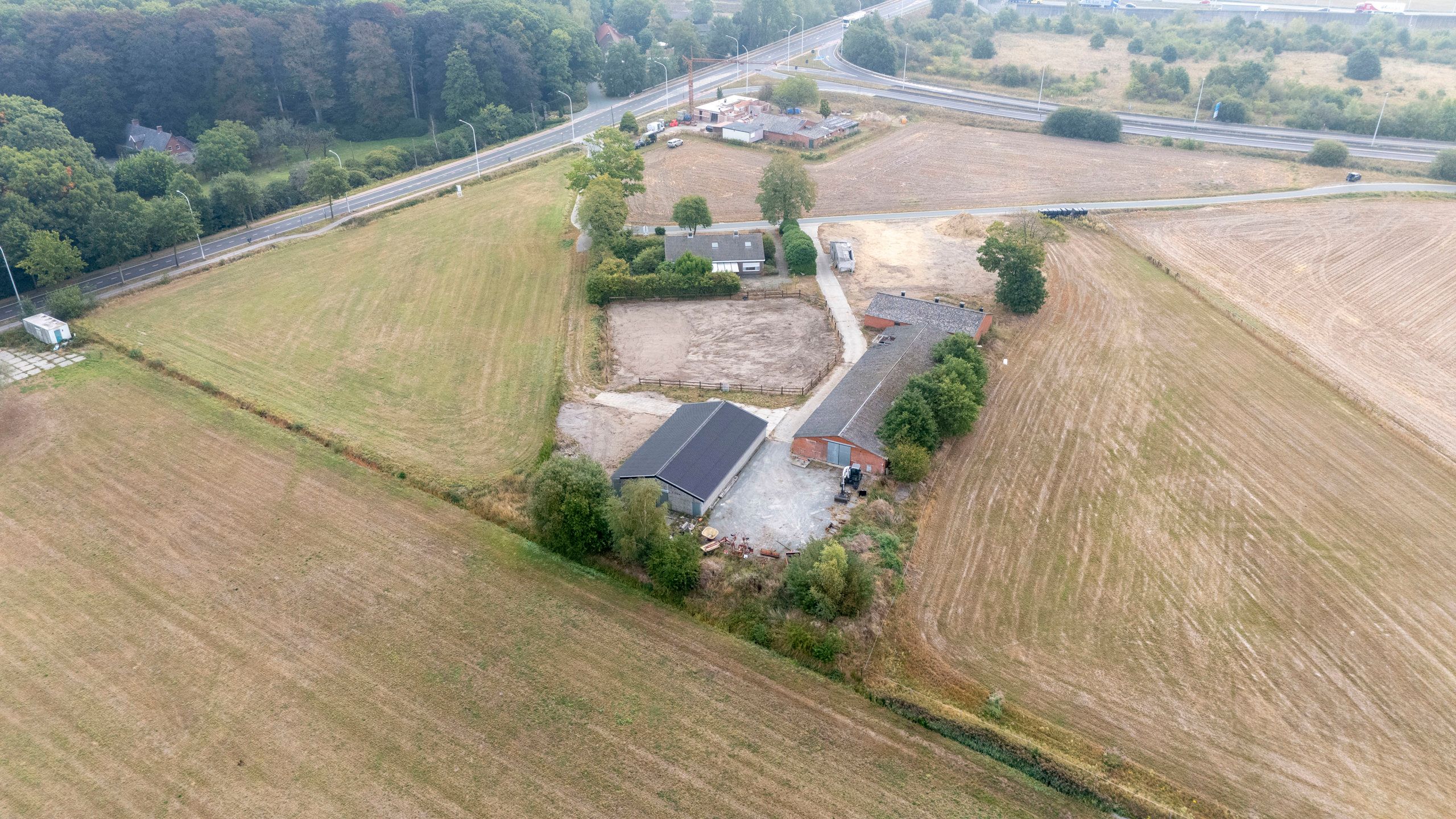 Vrijstaande zonevreemde woning met paardenstal op ca. 20.000 m² te Meer foto 18