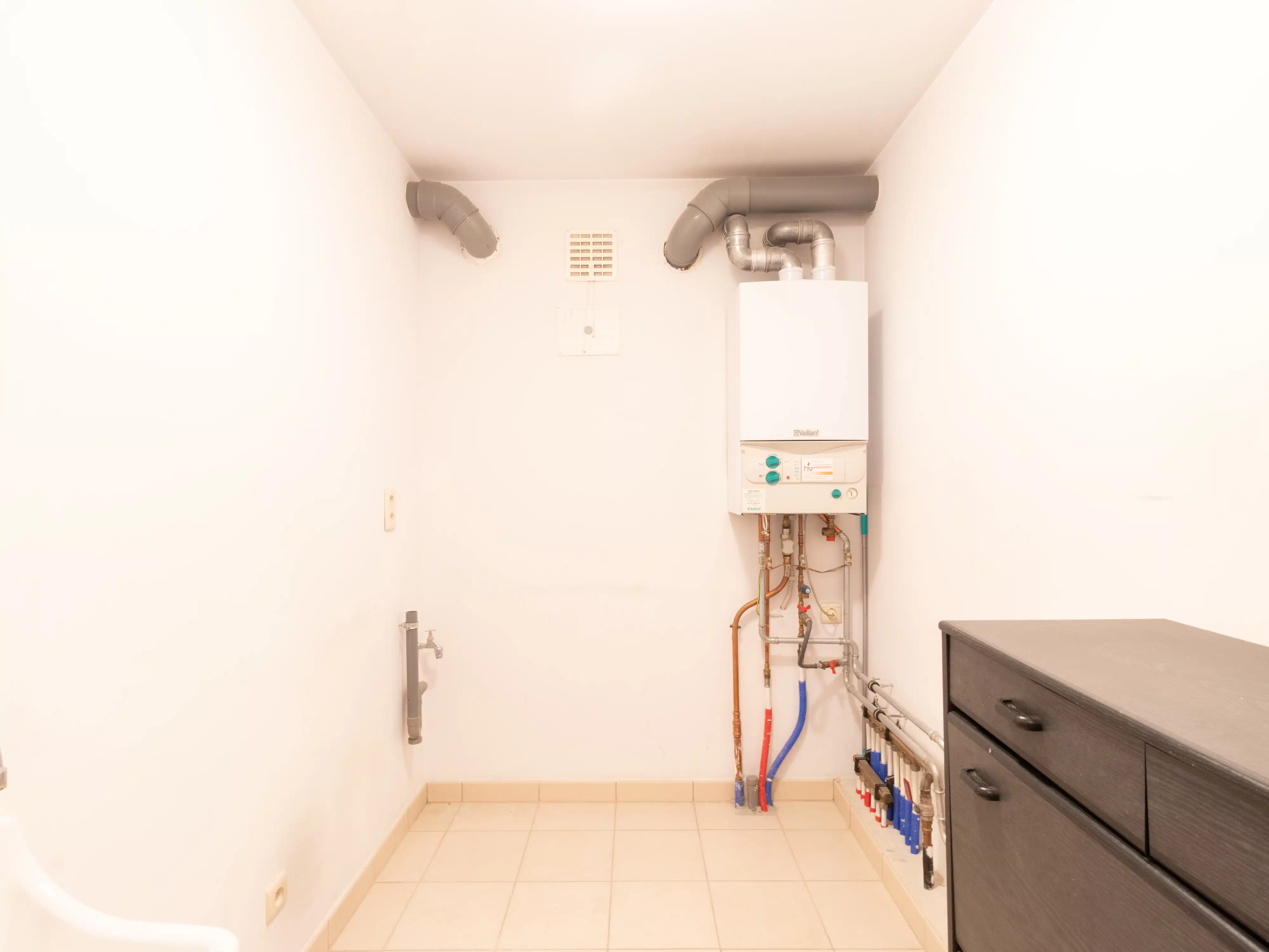 Licht appartement met twee terrassen en autostaanplaats foto 7