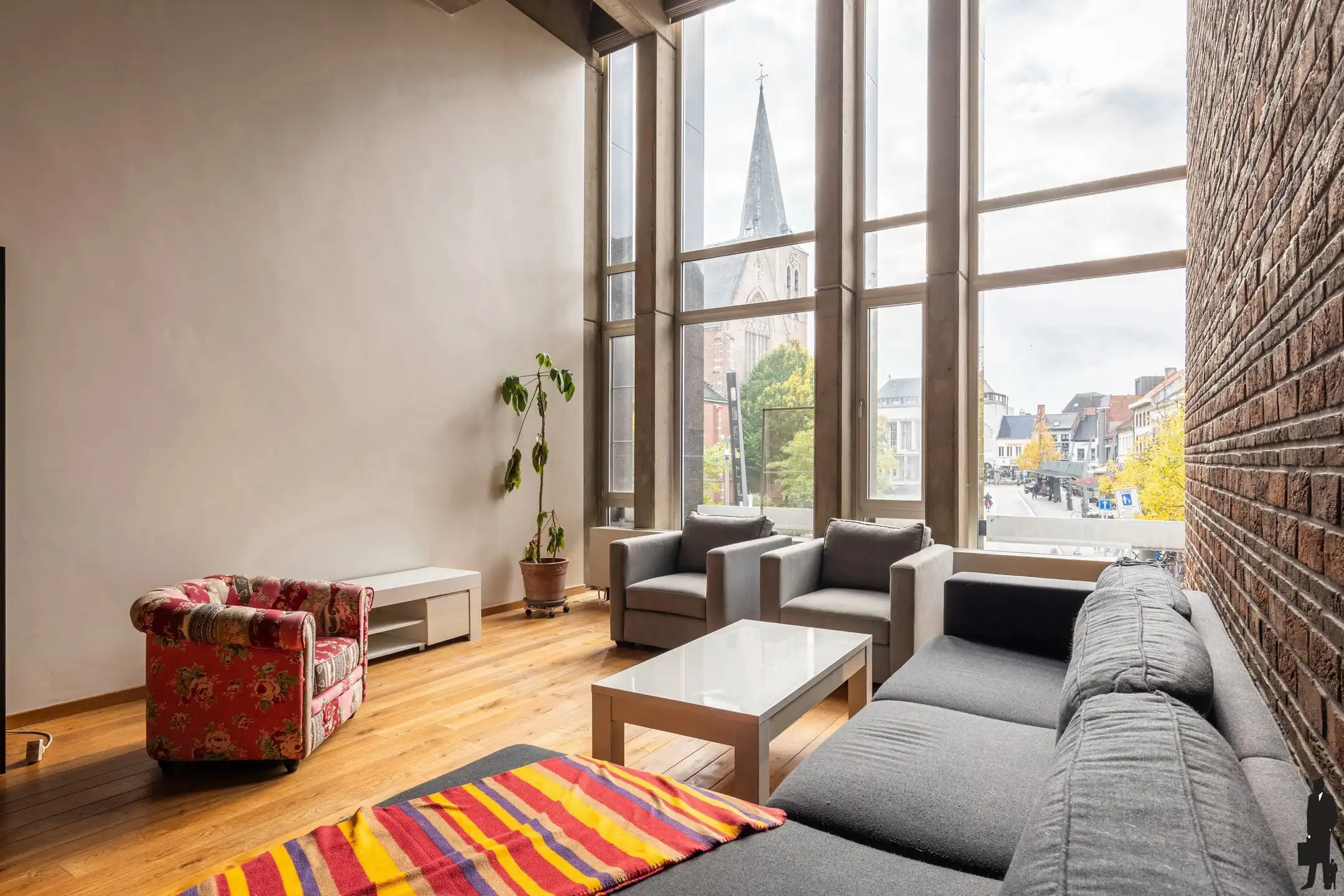 Duplex in loftstijl inclusief ondergrondse parking op de Grote Markt foto 12