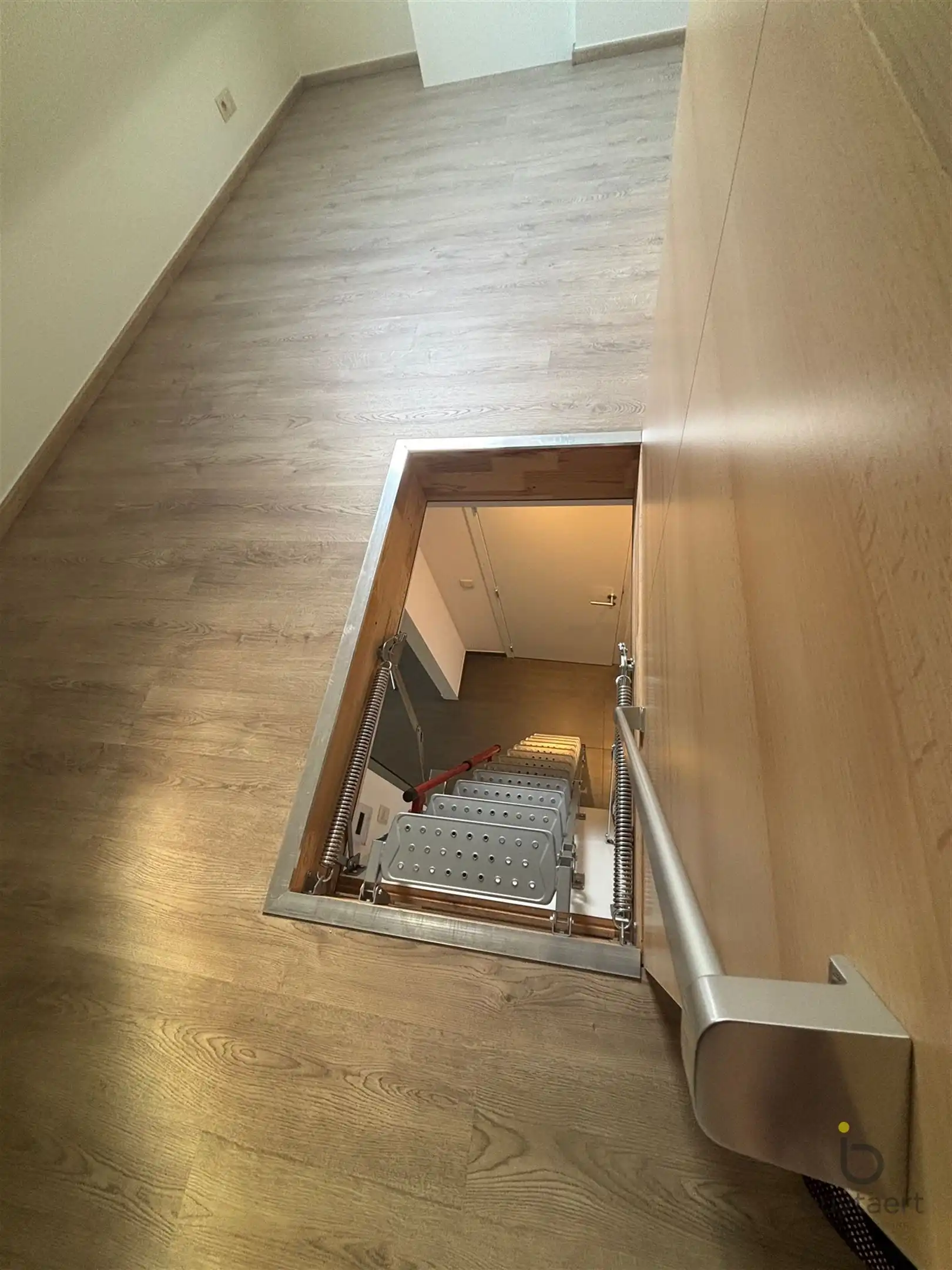 TOP ONDERHOUDEN DAKAPPARTEMENT IN HARTJE SCHILDE MET RUIM ZONNIG TERRAS! foto 34