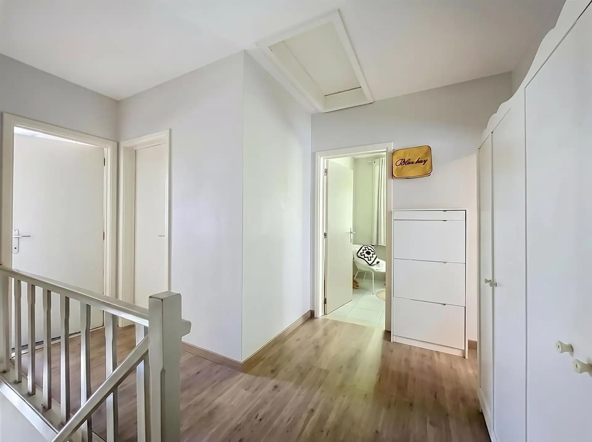 Half open bebouwing met 3 slaapkamers en garagebox op toplocatie!! foto 7